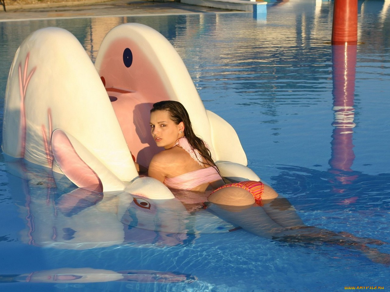 Eve, Angel, девушки