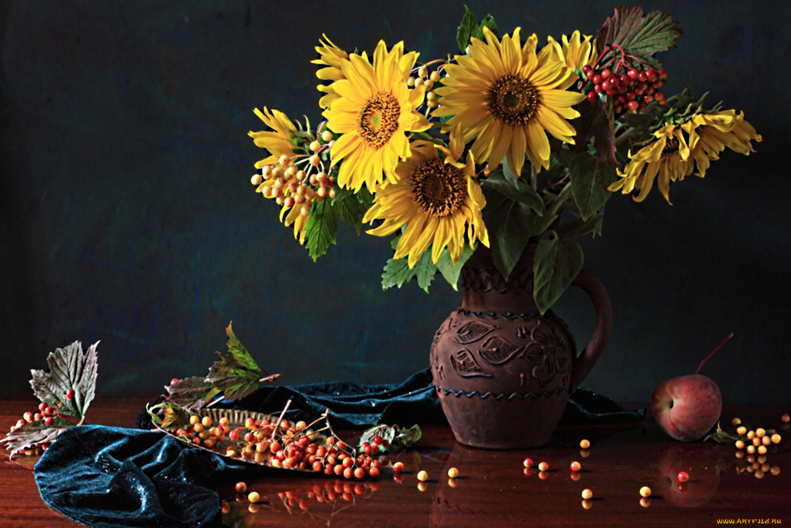 цветы, букеты, композиции, калина, кувшин, подсолнухи, персик