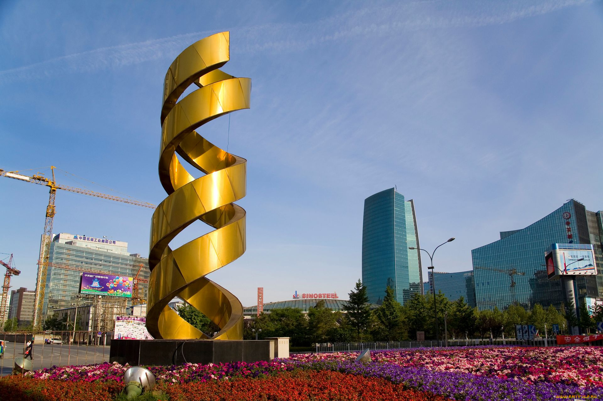 города, памятники, скульптуры, арт, объекты, цветы, дома, кран