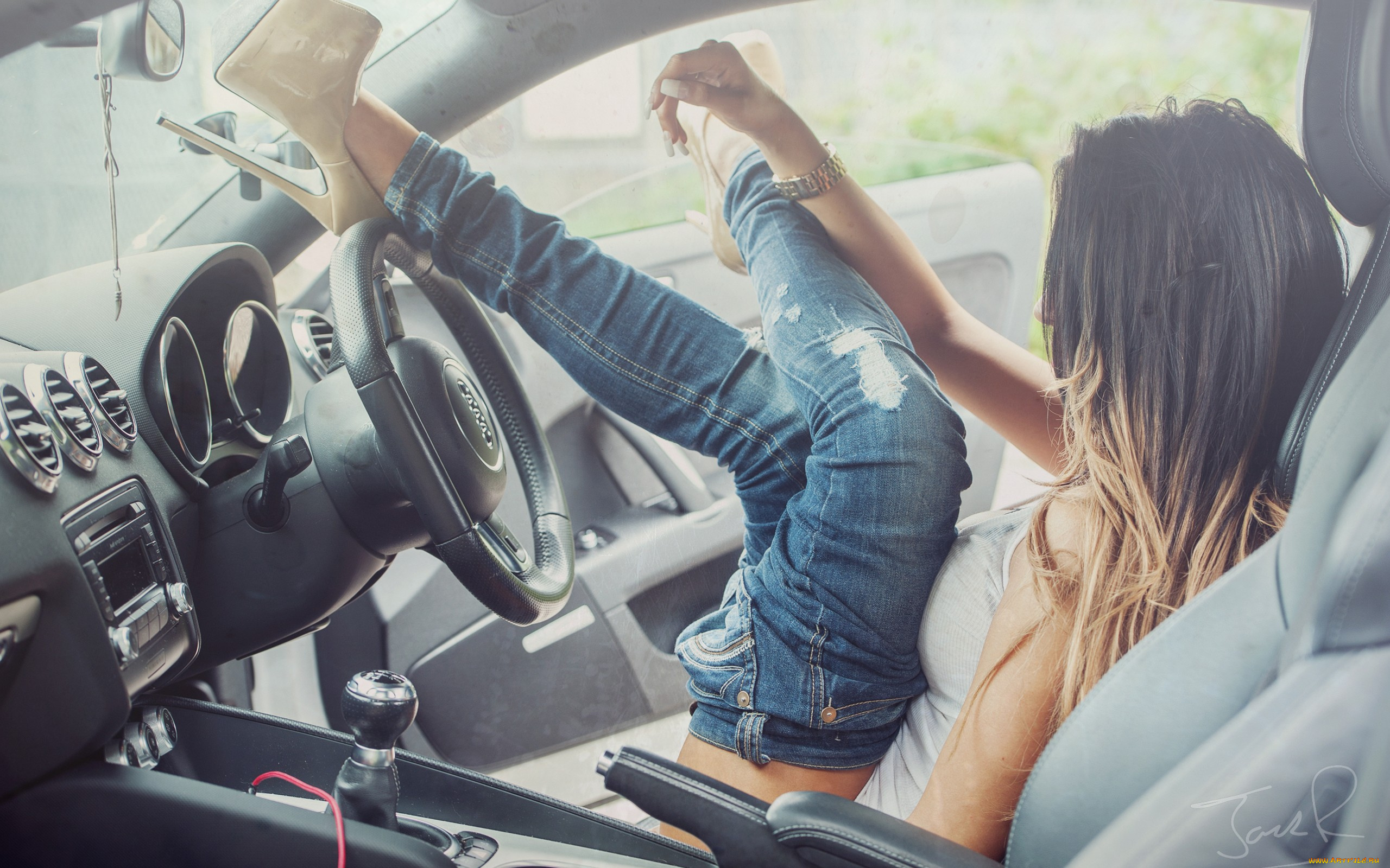 автомобили, -авто, с, девушками, авто, машина, каблуки, туфли, ноги, джинсы