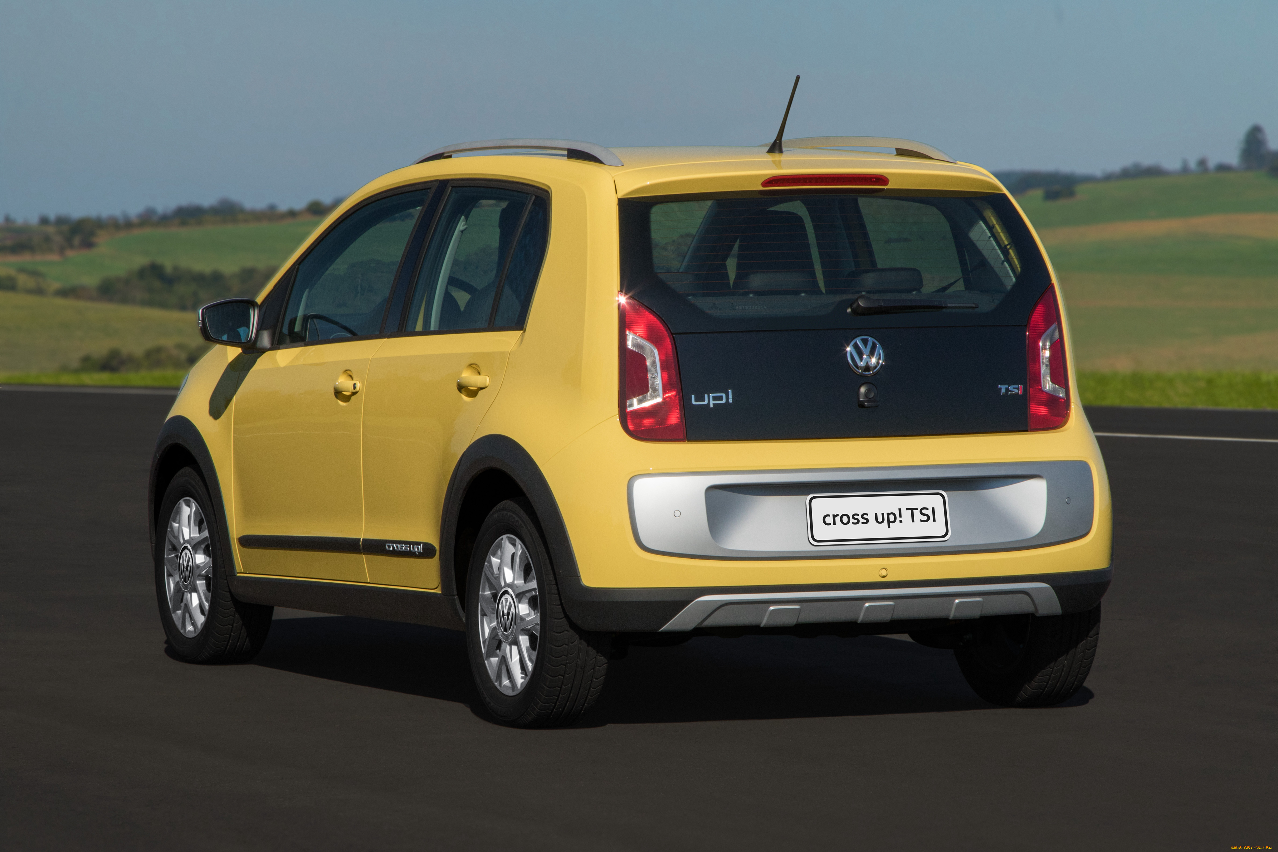 автомобили, volkswagen, желтый, 2014г, br-spec, cross, up