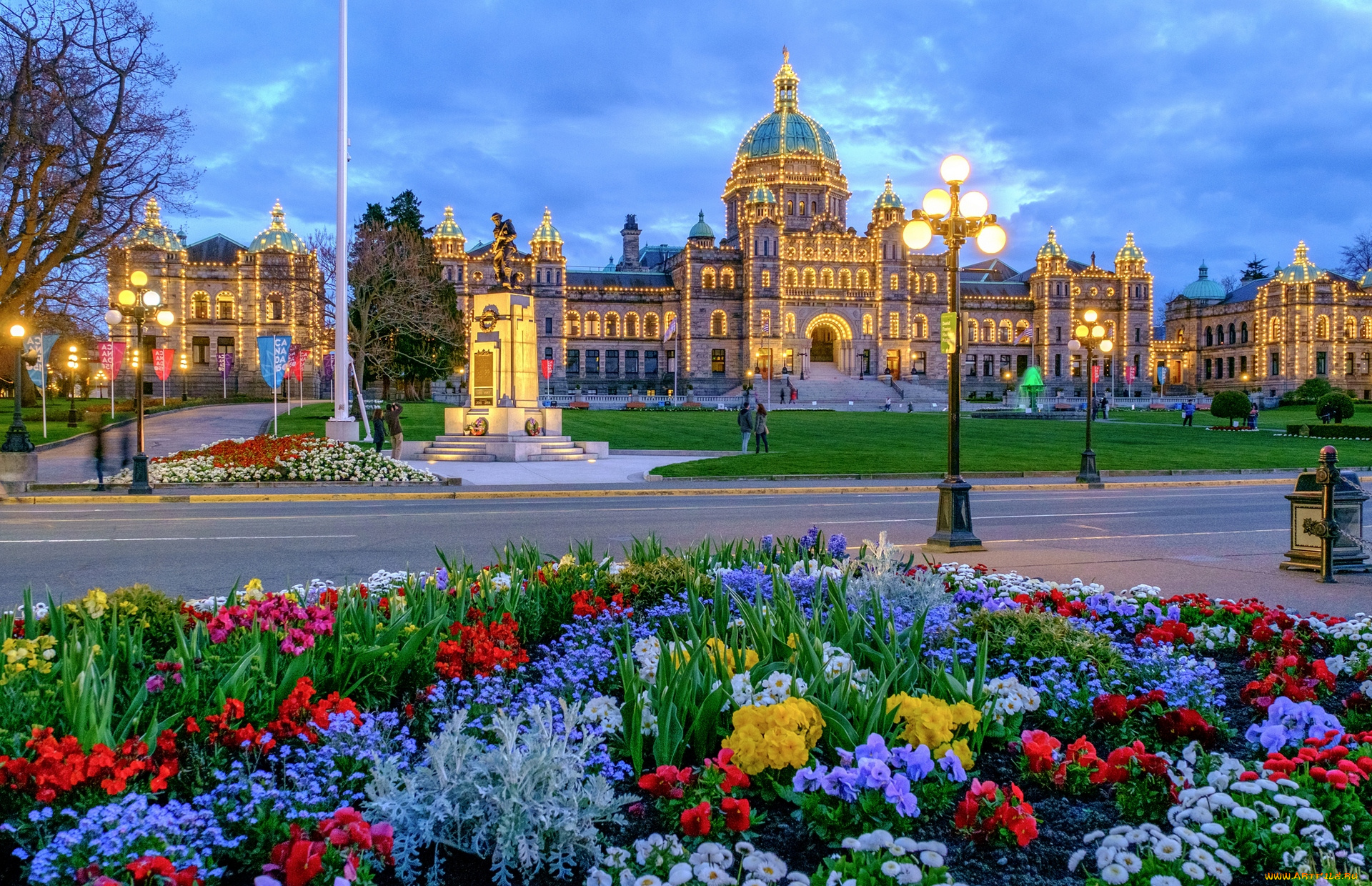 канада, города, -, улицы, , площади, , набережные, цветы, дорога, фонари, скульптура, дворец