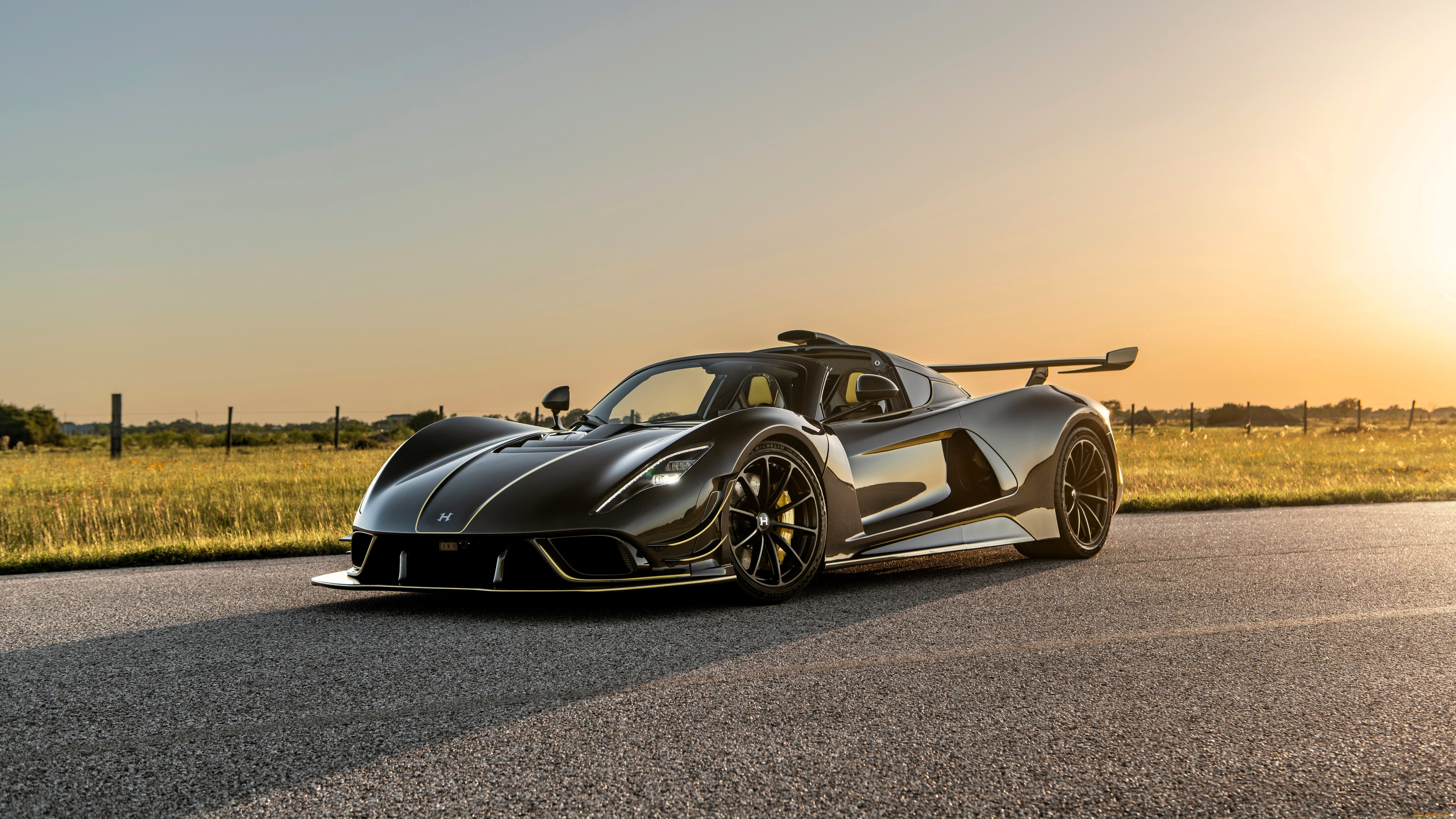 hennessey, venom, f5, revolution, roadster, автомобили, hennessey, черный, дорога, поле