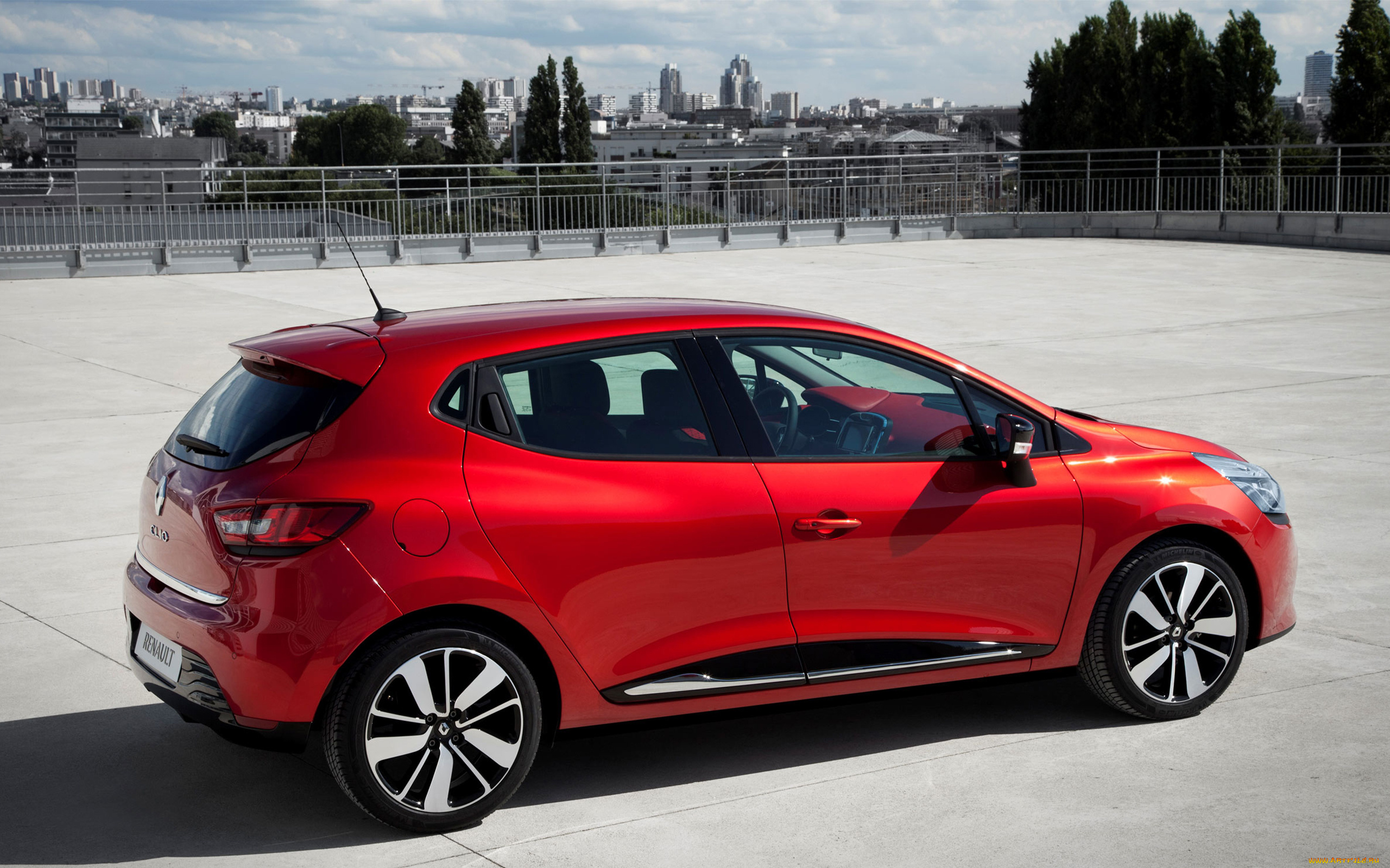 автомобили, renault