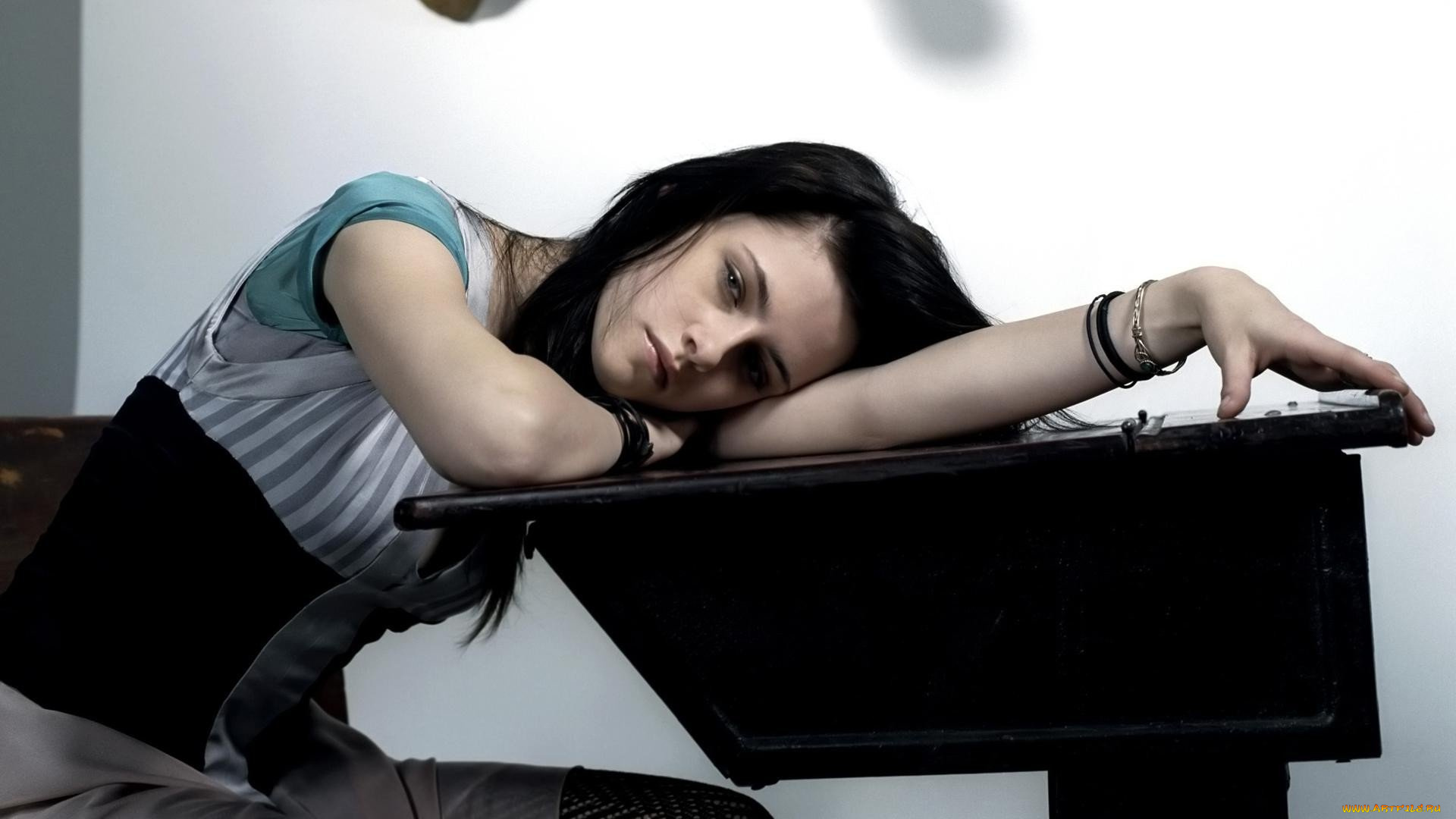 девушки, kristen, stewart, кристен, стюарт, брюнетка, парта, актриса