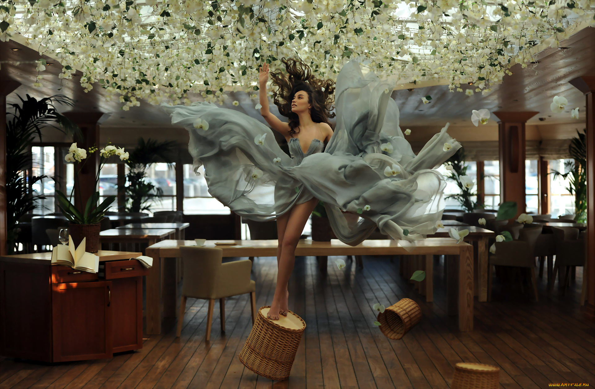 музыка, виктория, дайнеко, шатенка, платье, падение, цветы, зал