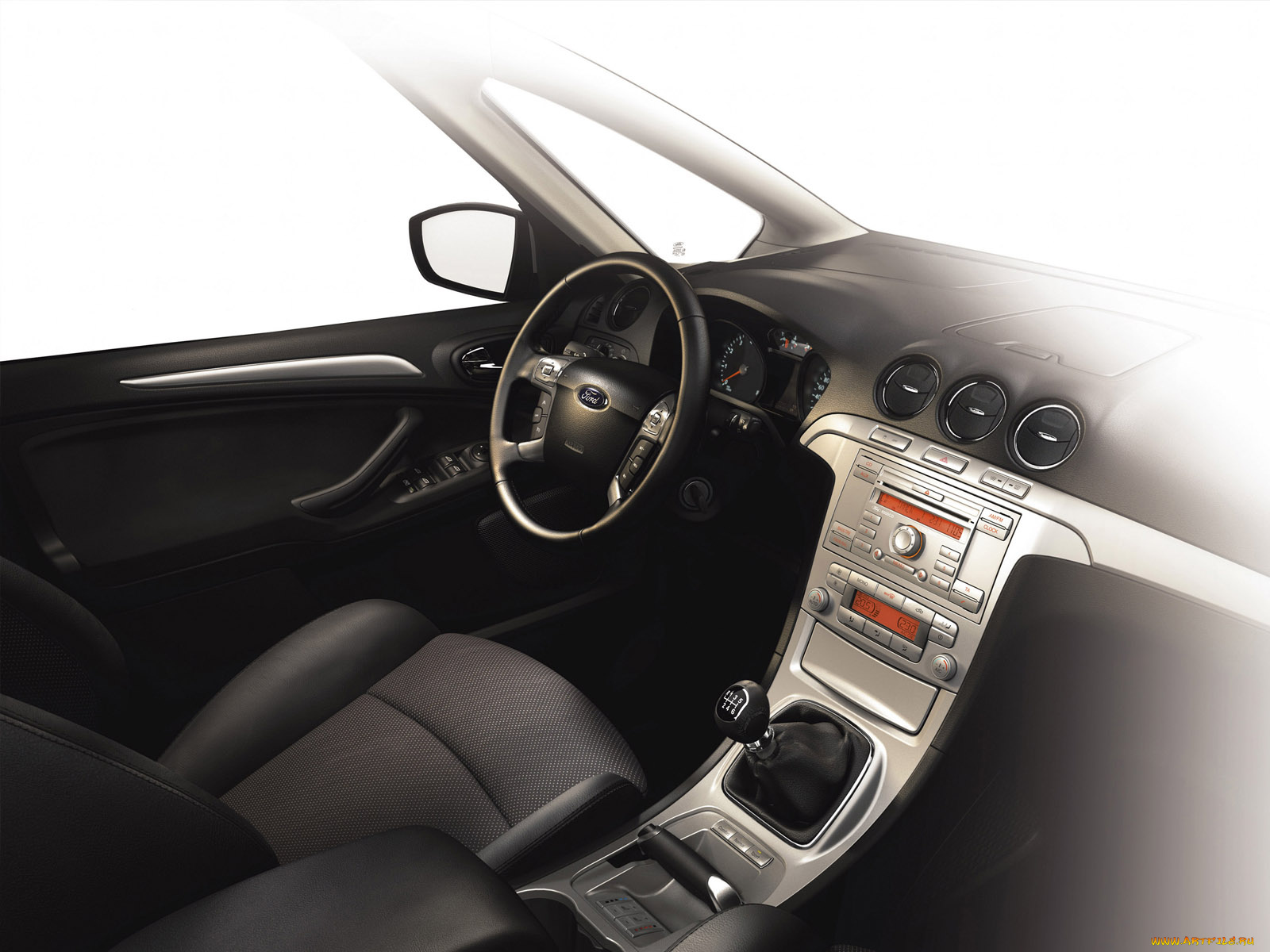 автомобили, спидометры, торпедо