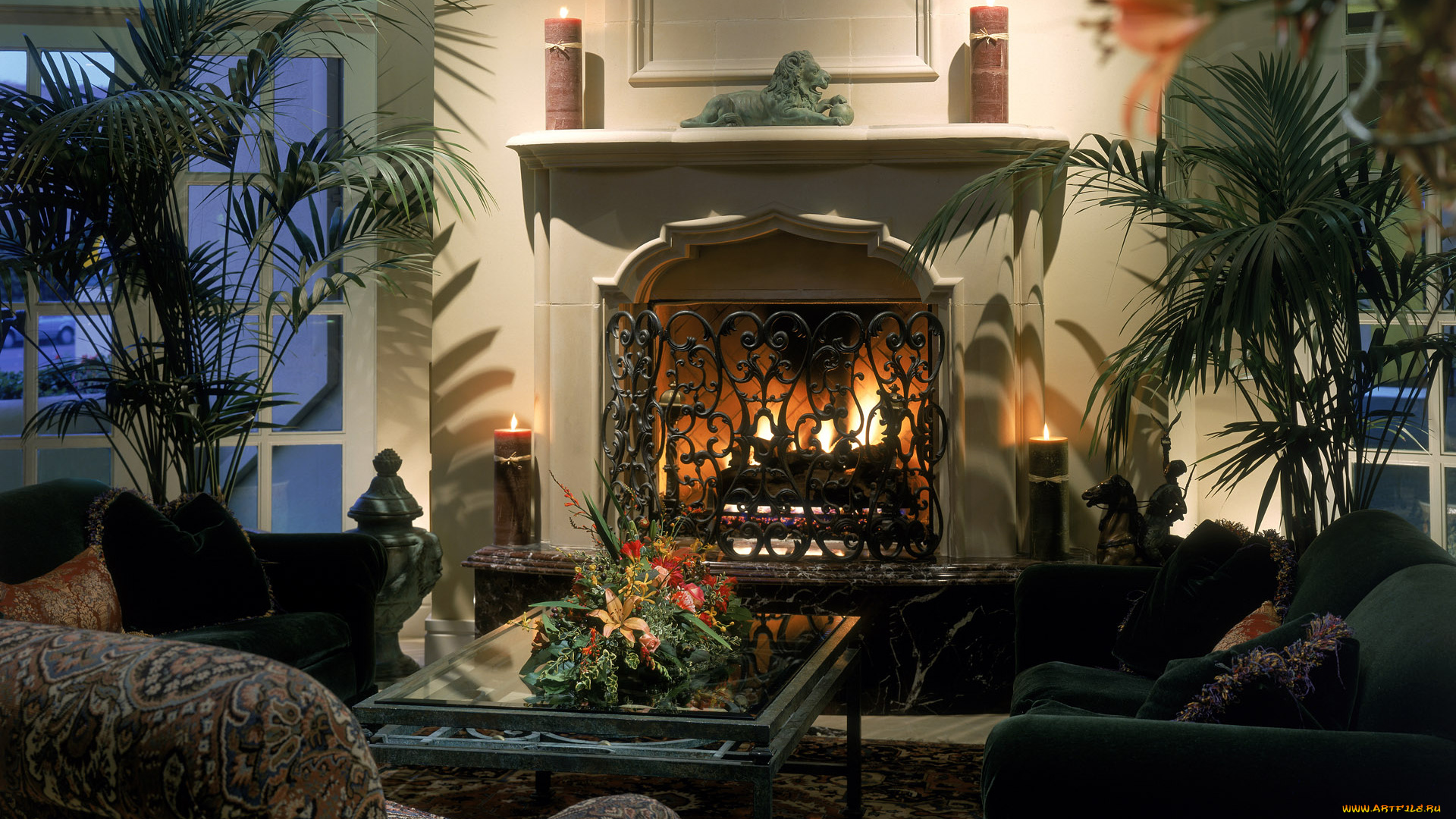 интерьер, камины, огонь, свечи, пальмы, букет