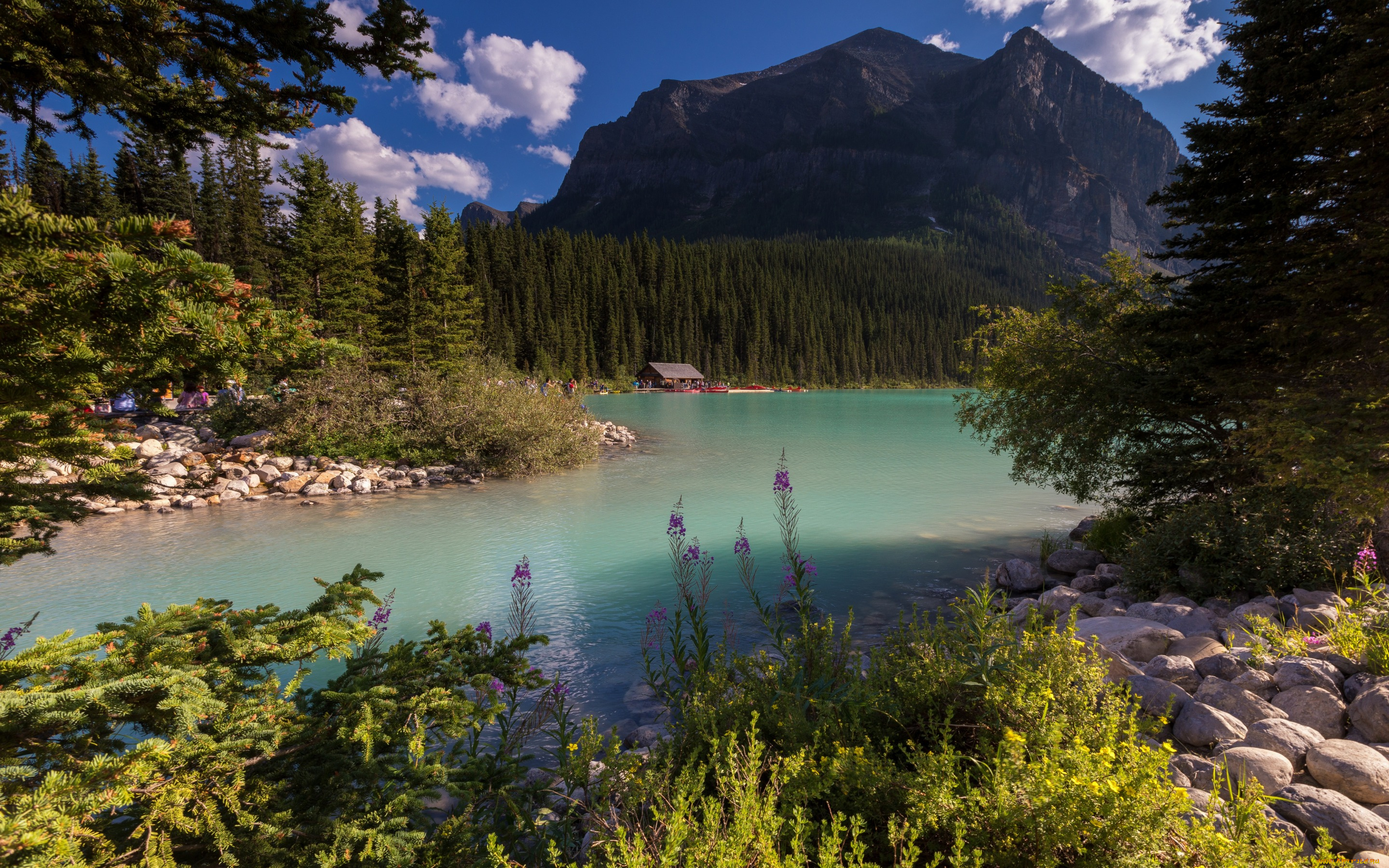 природа, реки, озера, горы, берег, скалы, лодки, домик, солнце