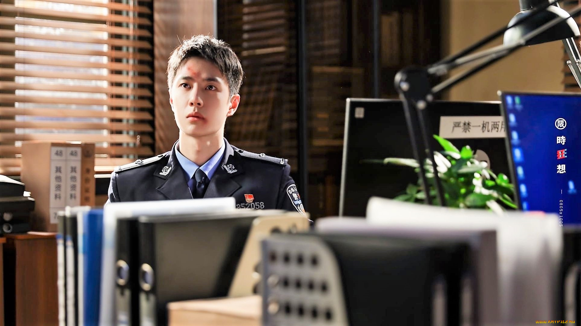 кино, фильмы, being, a, hero, чэнь, юй, полицейский, форма, кабинет, ссадины