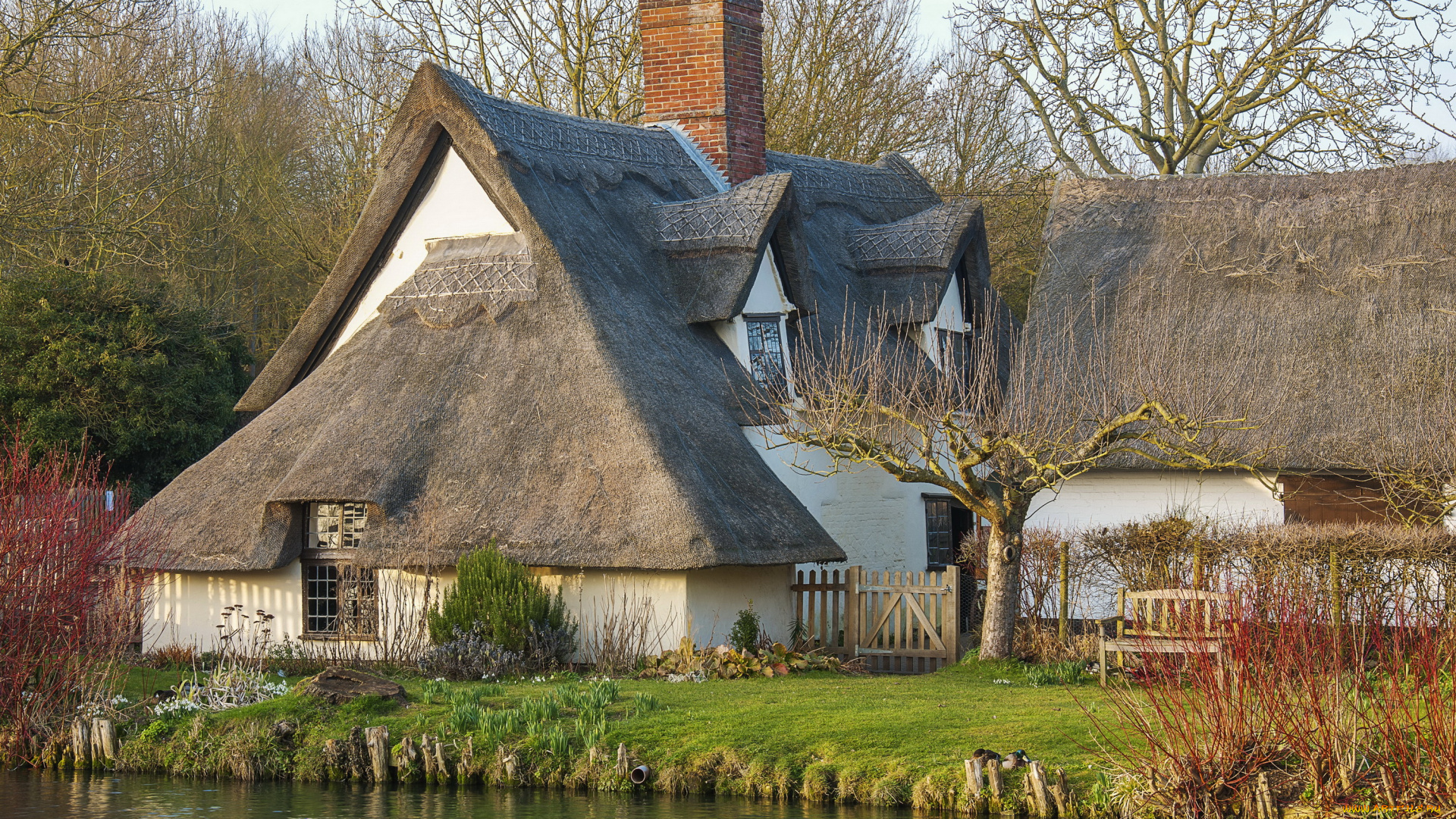 east, bergholt, , england, города, -, здания, , дома, англия, деревья, дом, река, скамейки