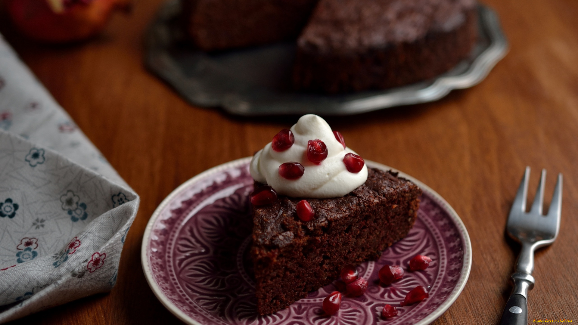 еда, пироги, гранат, сладкое, десерт, зёрна, крем