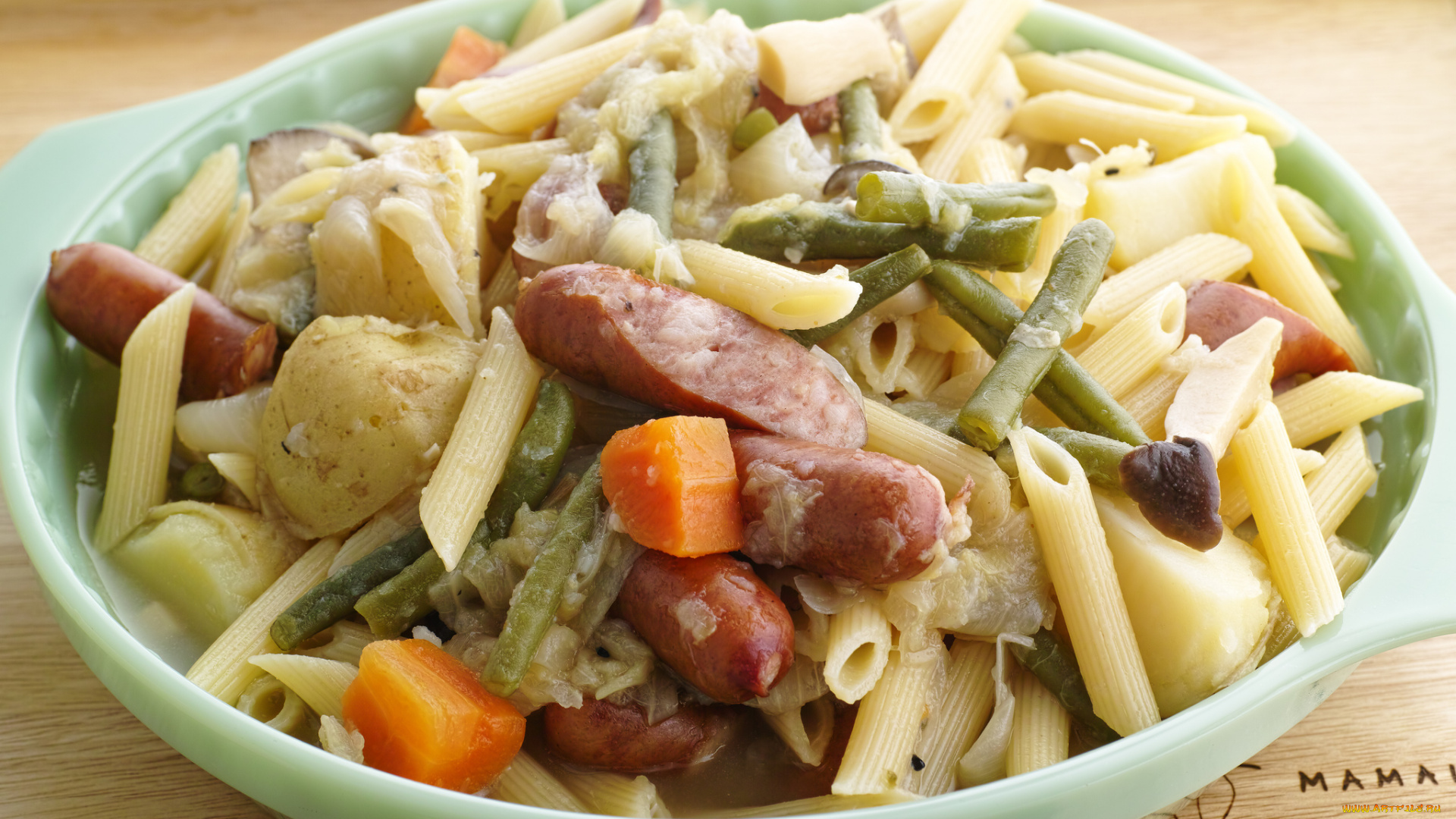 еда, салаты, , закуски, картошка, макароны, колбаски