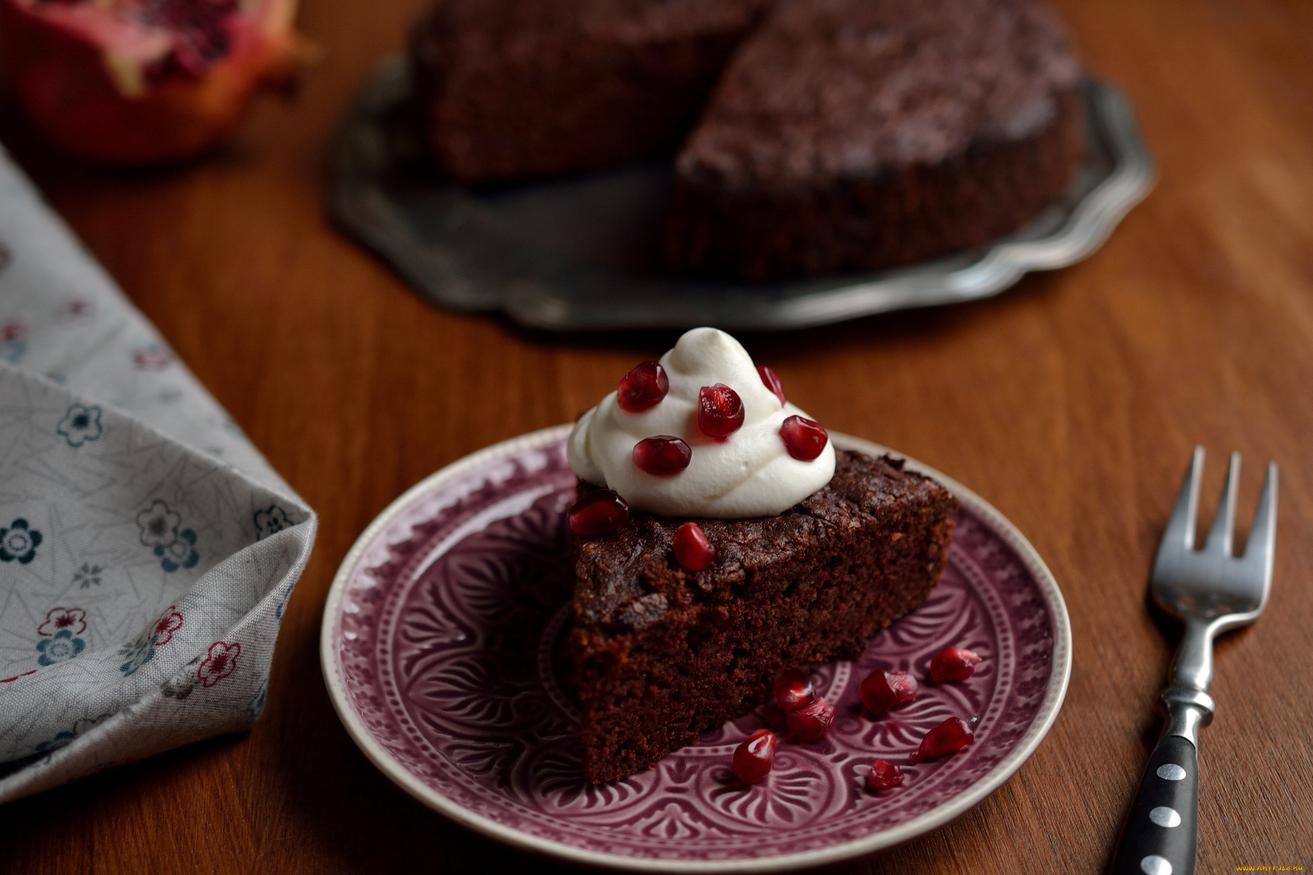 еда, пироги, гранат, сладкое, десерт, зёрна, крем