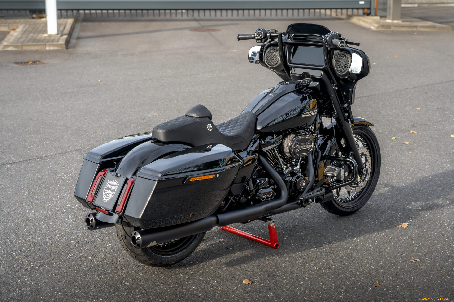 мотоциклы, harley-davidson, street, glide, customized, custombikes, raven, runner