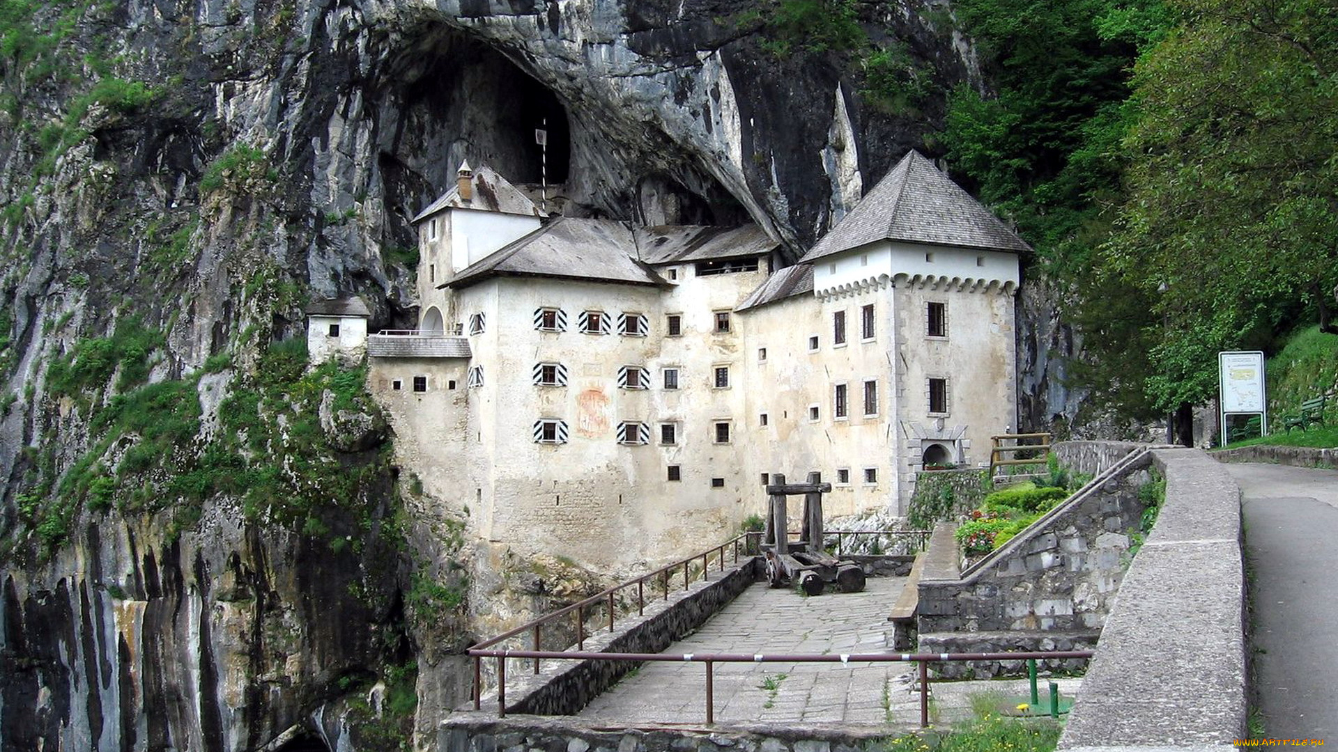 predjama, castle, , slovenia, города, -, дворцы, , замки, , крепости, predjama, castle, slovenia
