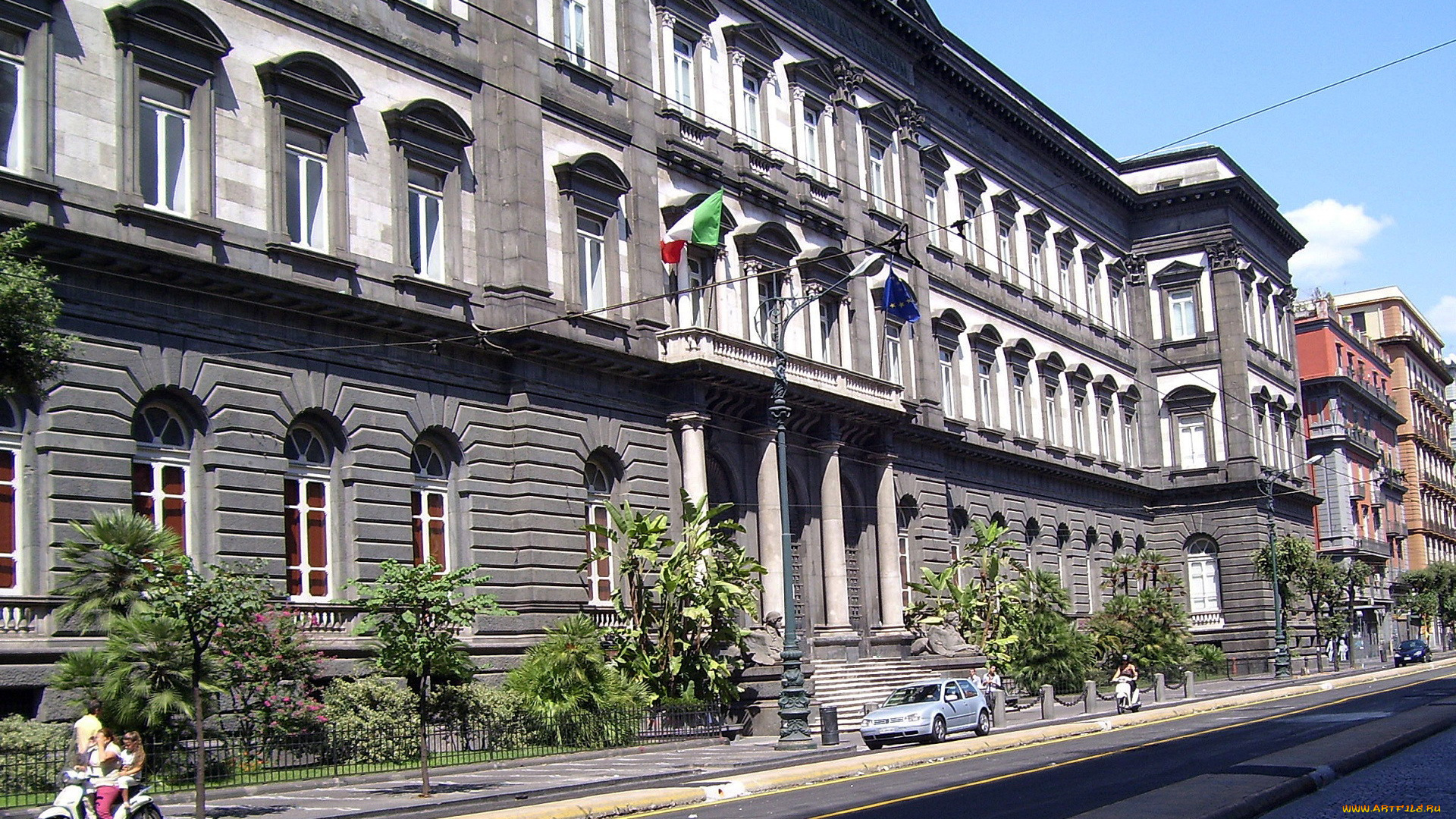 города, -, улицы, , площади, , набережные, здание, флаги, дорога