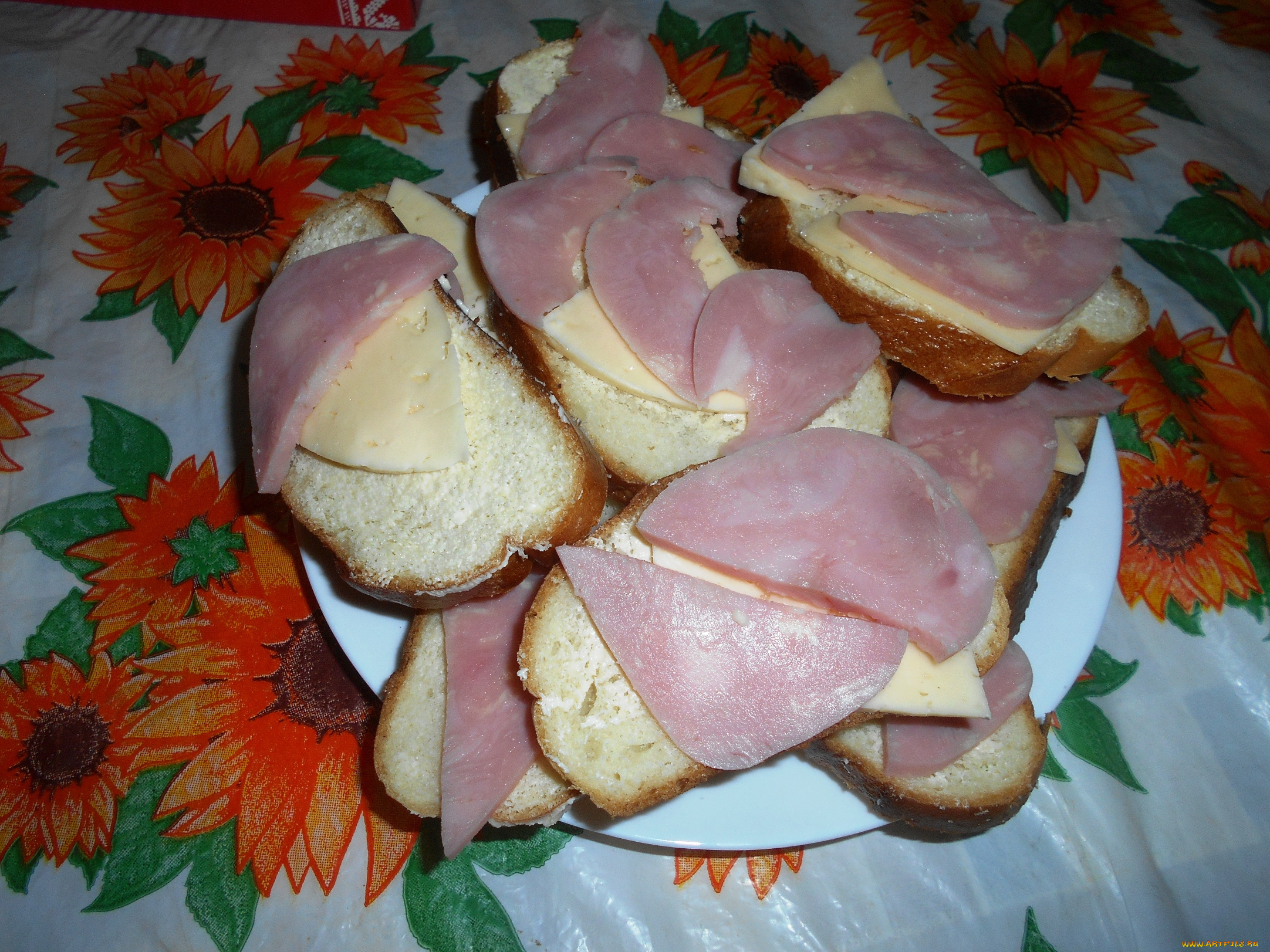 еда, бутерброды, , гамбургеры, , канапе, колбаса, хлеб, сыр