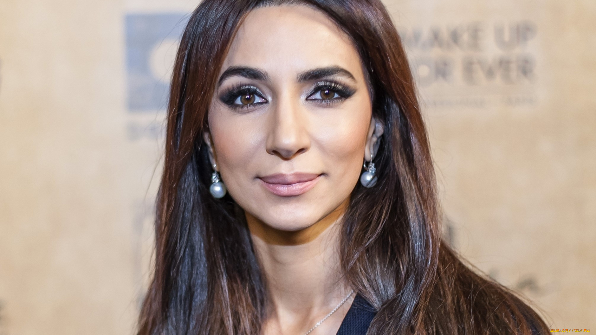 зара, музыка, портрет, причёска, лицо, поза, макияж, взгляд, брюнетка, красотка, девушка, певица