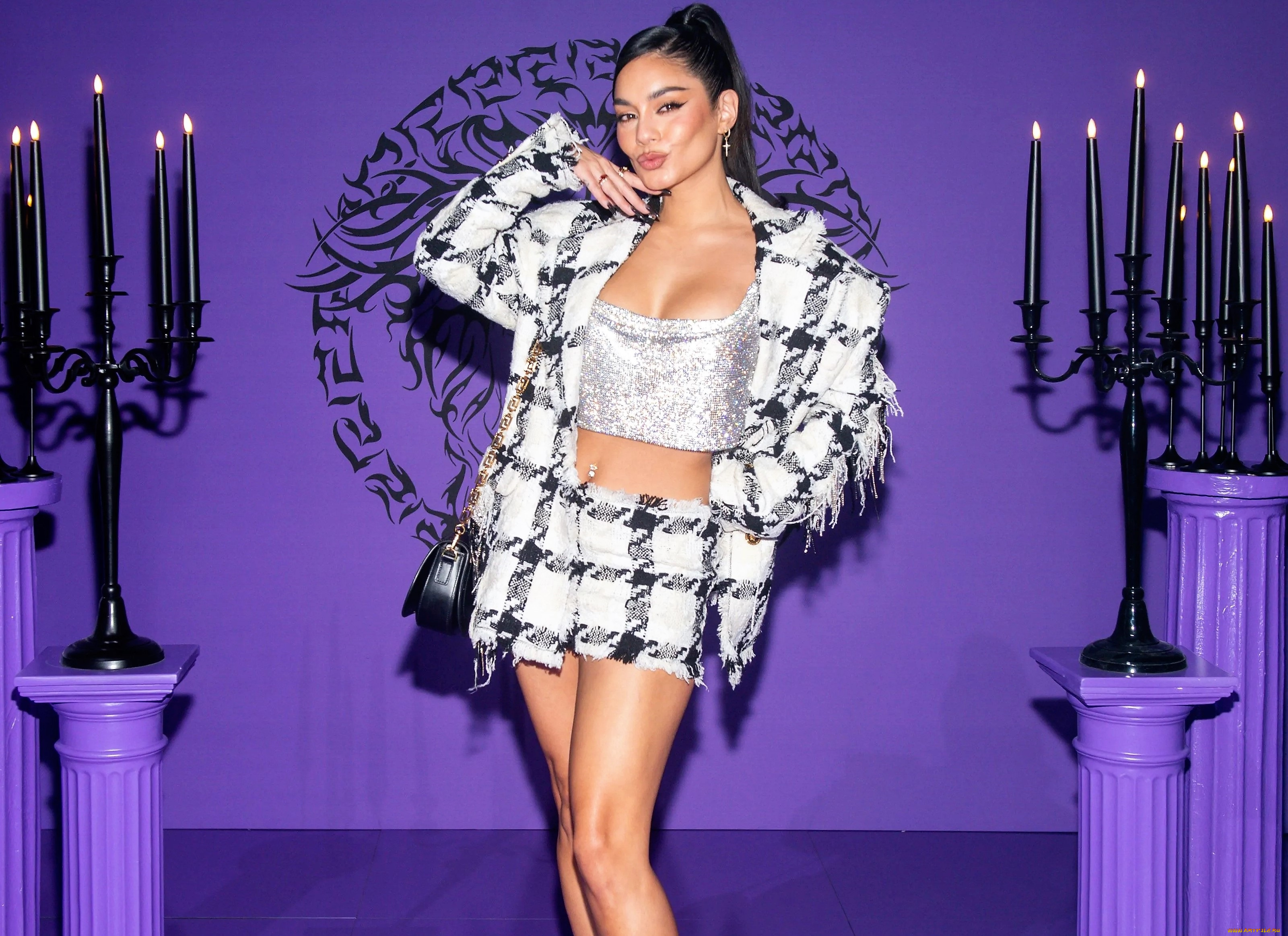 девушки, vanessa, hudgens, певица, пальто, топ, юбка, свечи