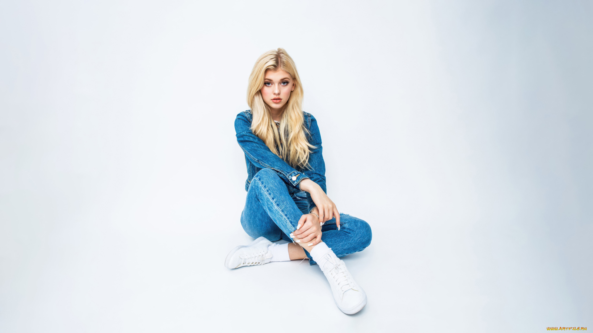 loren, gray, 2024, singer, музыка, -другое, loren, gray, 2024, пeвица, блoндинка, джинса
