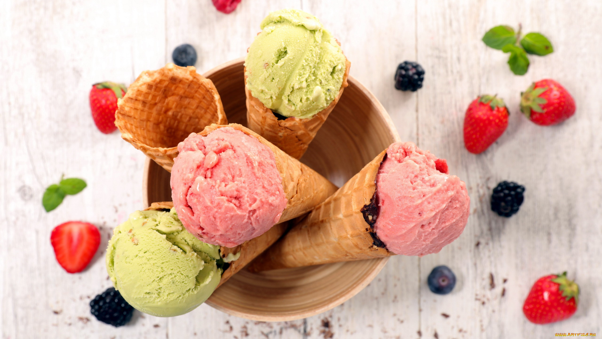 еда, мороженое, , десерты, рожок, ассорти, клубника, вафельный