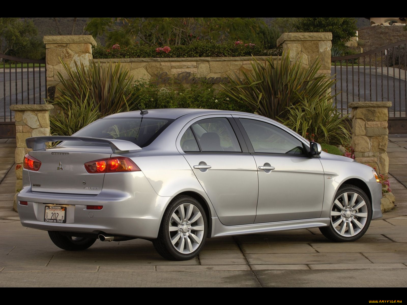 автомобили, mitsubishi