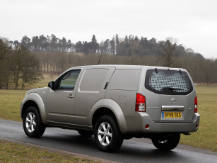 Картинка автомобили nissan datsun