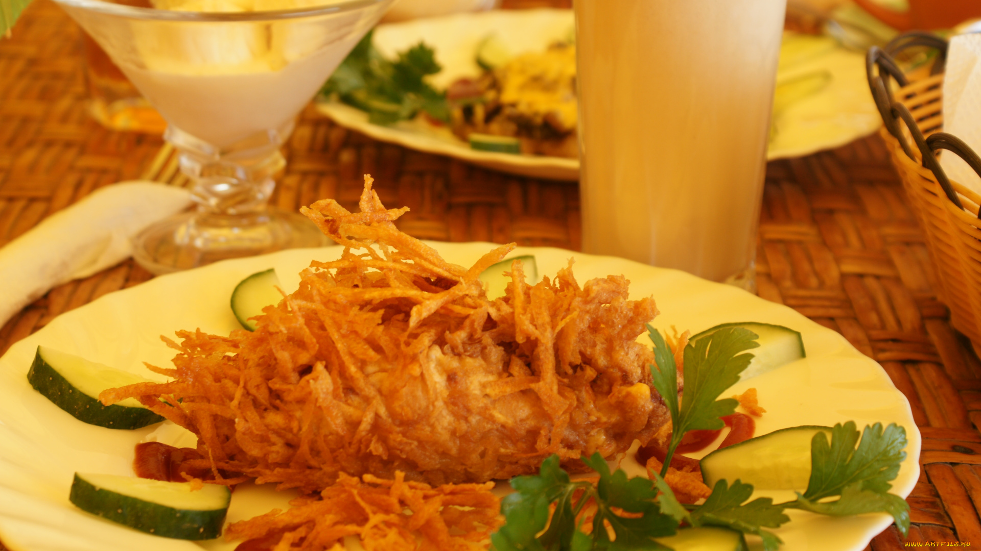 еда, вторые, блюда, петрушка, огурцы, бокал, курица, тарелка, мороженое