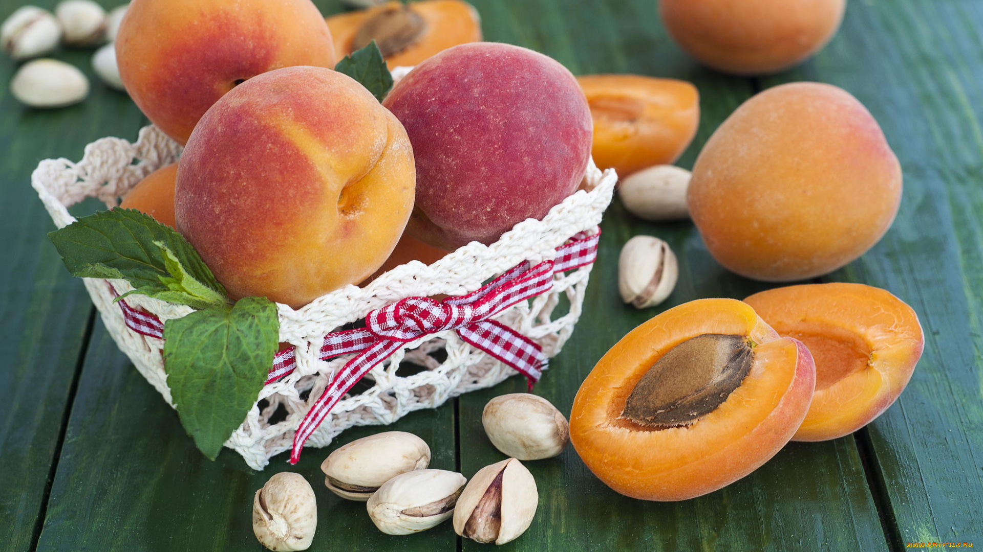 еда, персики, , сливы, , абрикосы, лето, стол, фисташки, абрикосы, фрукты, корзина
