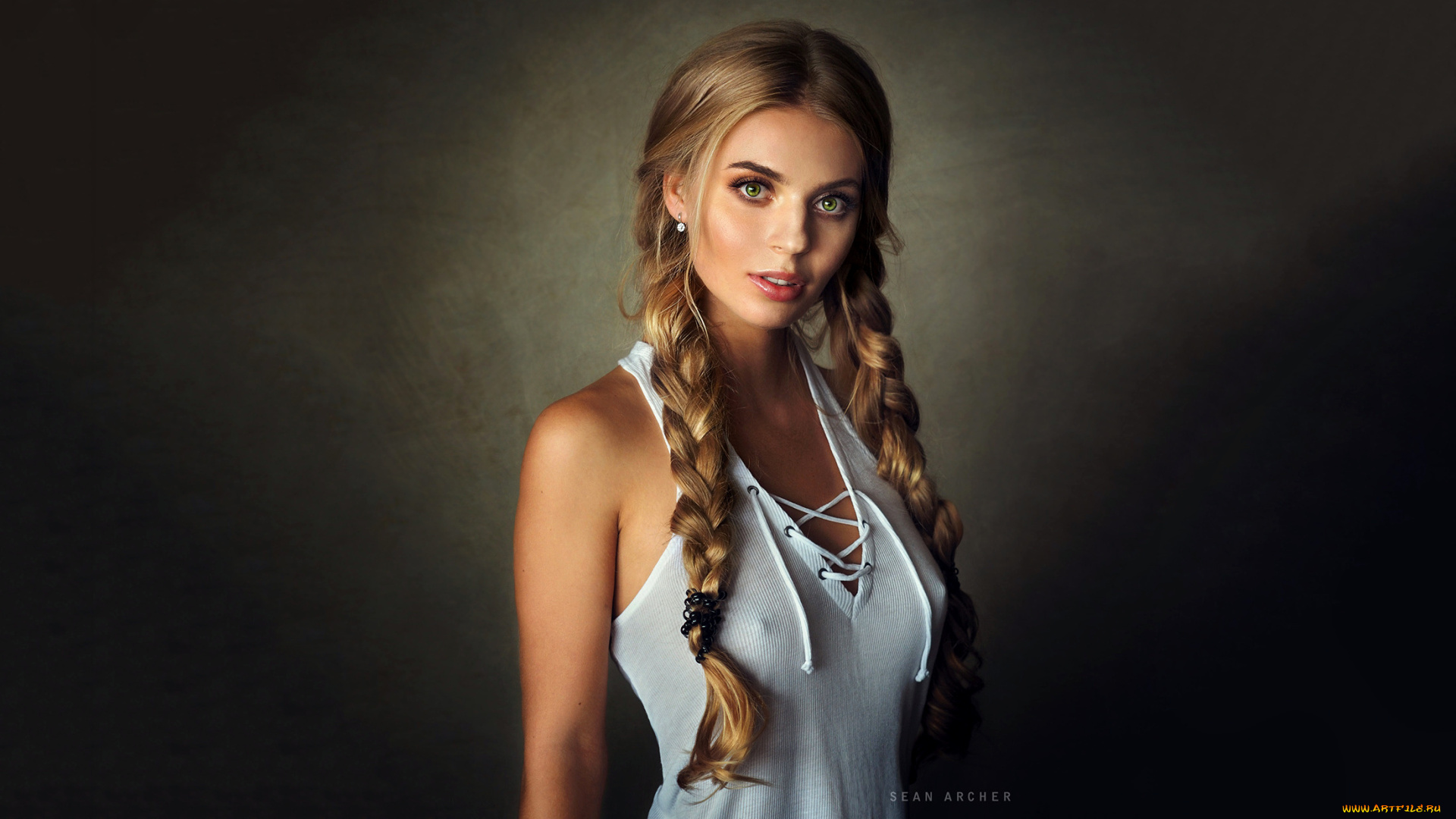 девушки, катя, котаро, женщины, блондинка, модель, зеленые, глаза, косы, косички, простой, фон, макияж, портрет, sean, archer