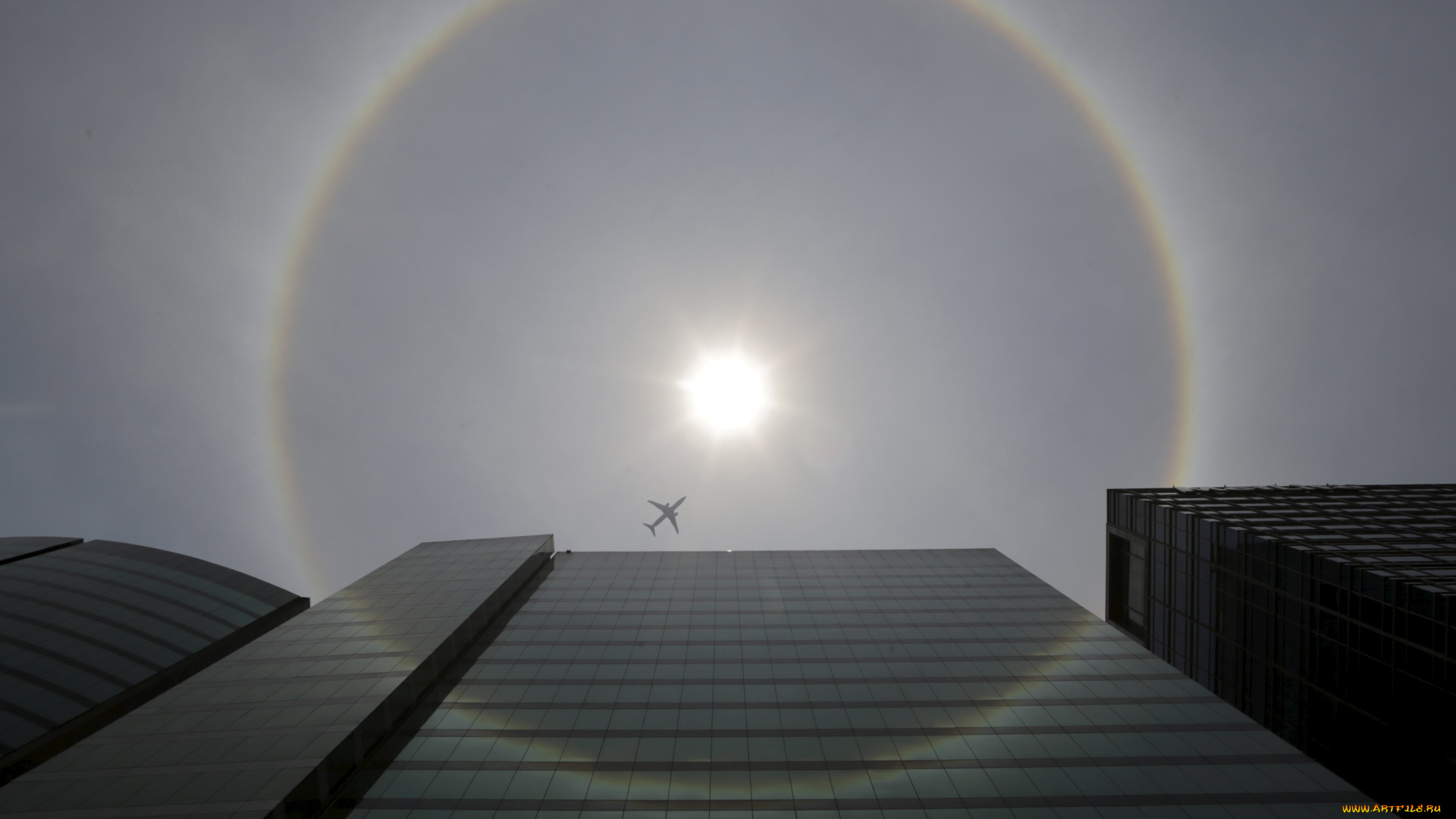 города, -, здания, , дома, небоскрёб, здание, высотка, небо, самолёт, гало, солнце, радуга, свечение