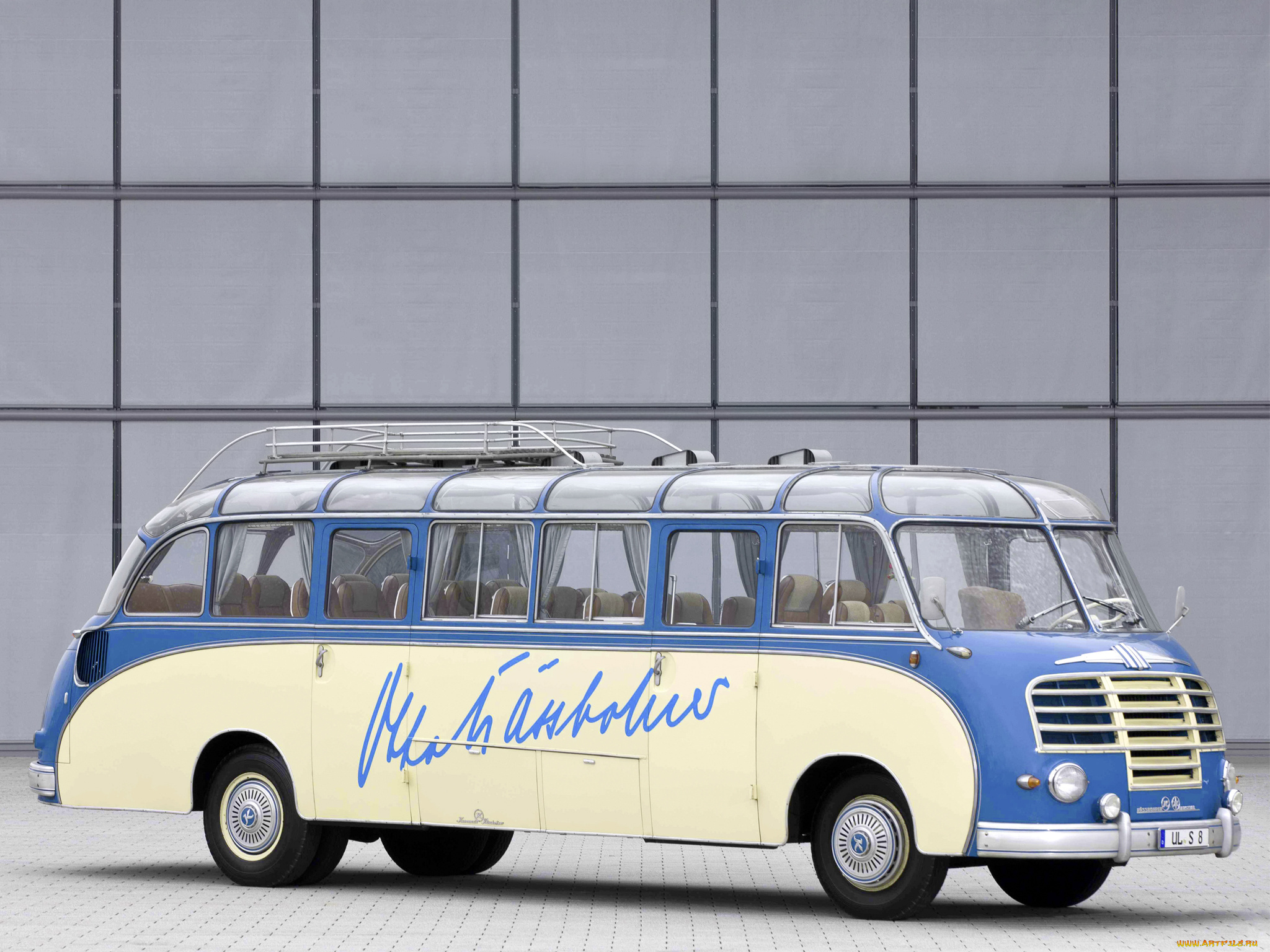 автомобили, автобусы