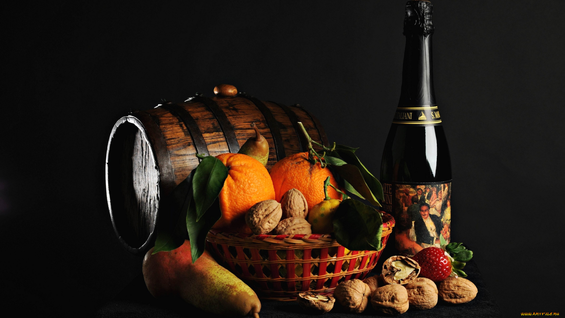 еда, натюрморт, бочонок, орехи, бутылка, клубника, апельсины