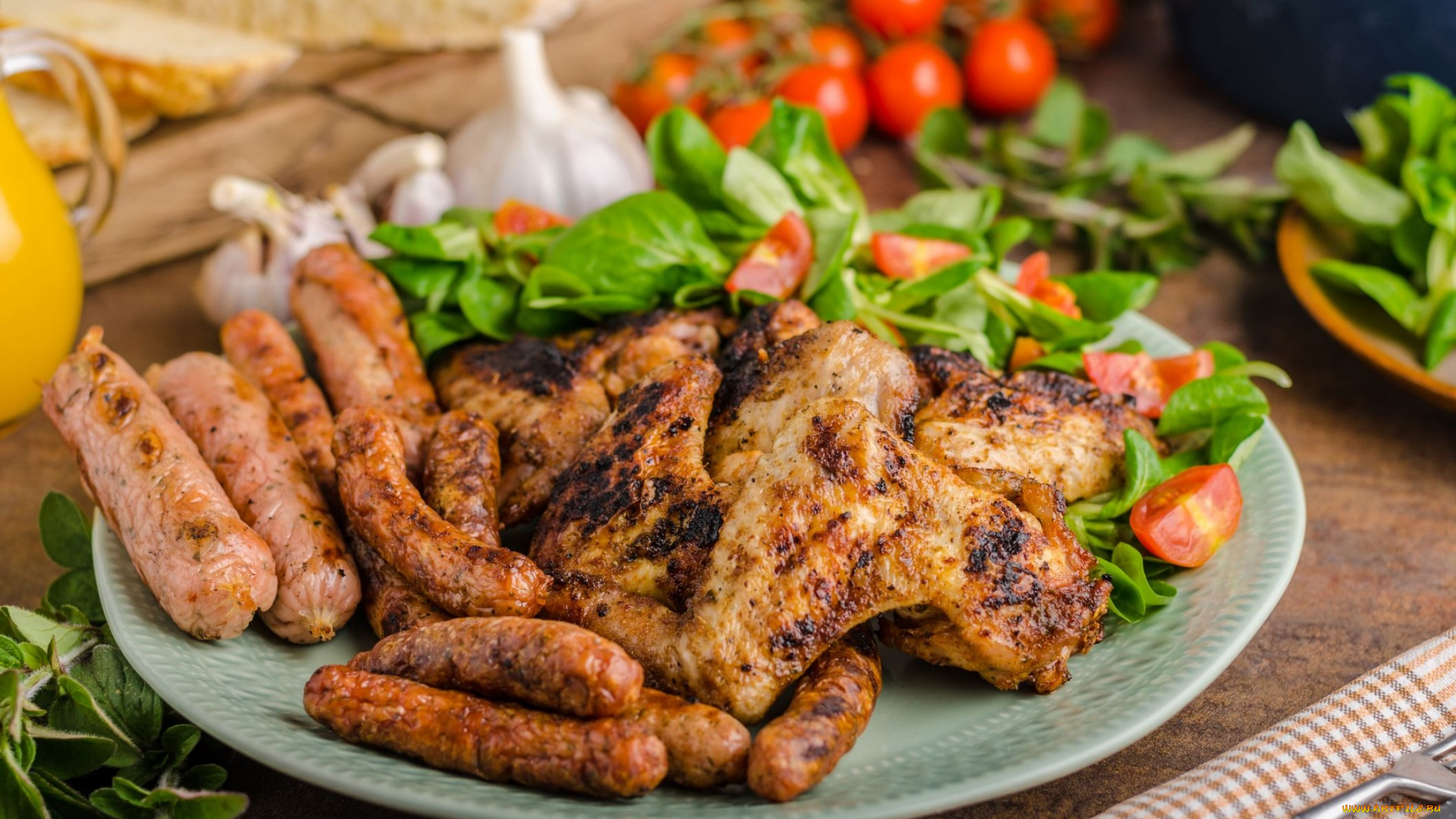 еда, мясные, блюда, зелень, колбаски, жареные, крылышки, томаты, помидоры