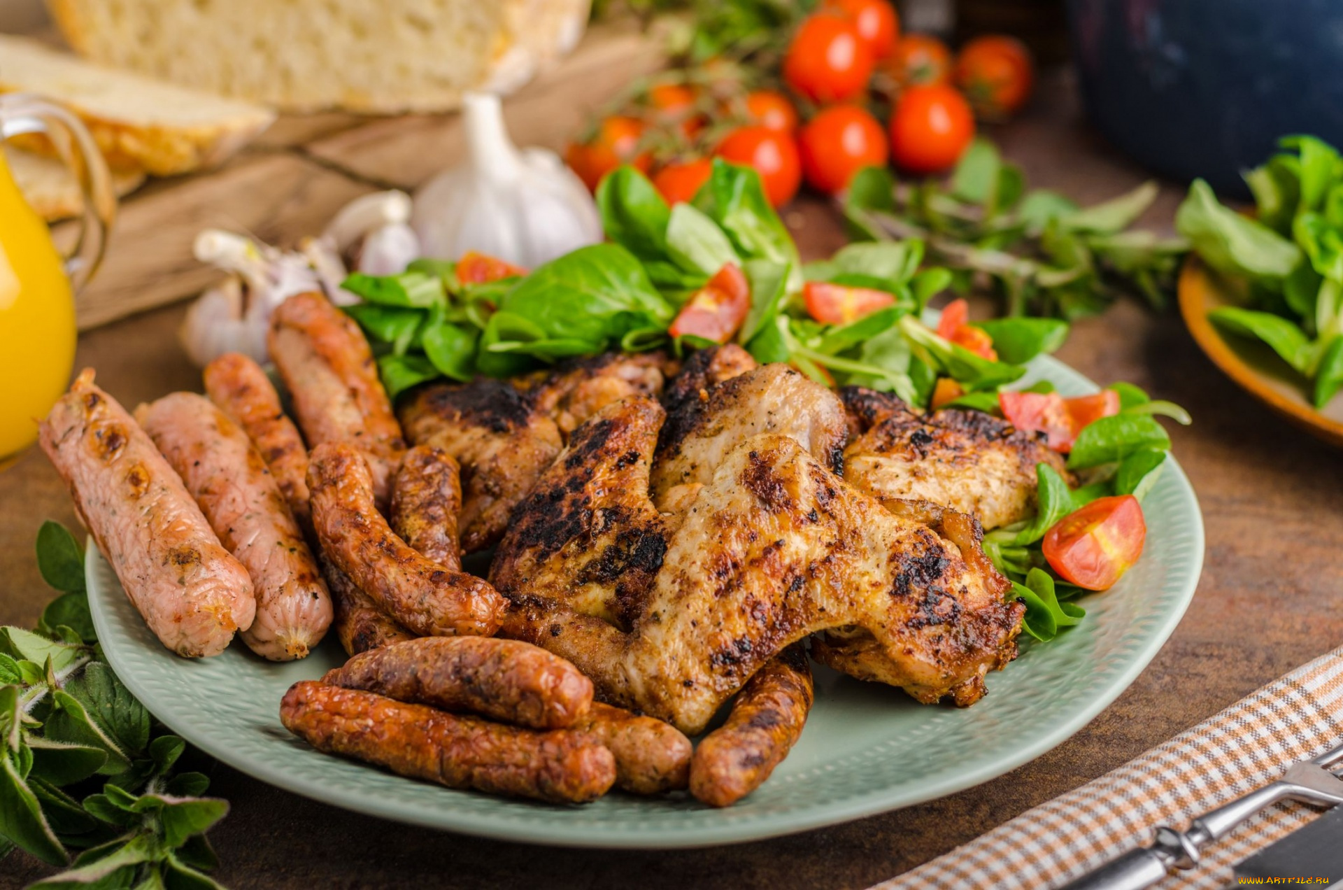 еда, мясные, блюда, зелень, колбаски, жареные, крылышки, томаты, помидоры