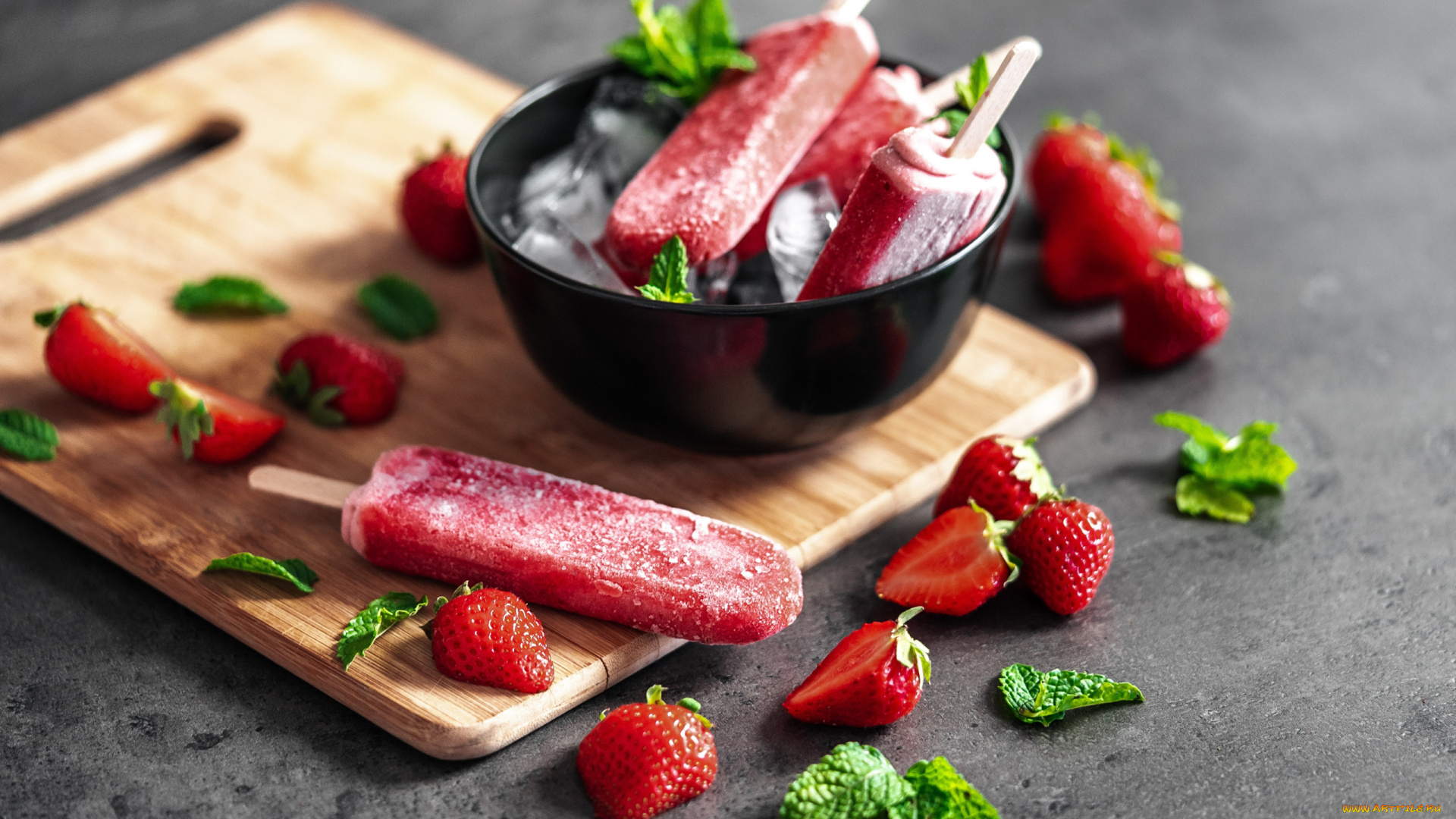 еда, мороженое, , десерты, мята, ягоды, клубника, клубничное, лед