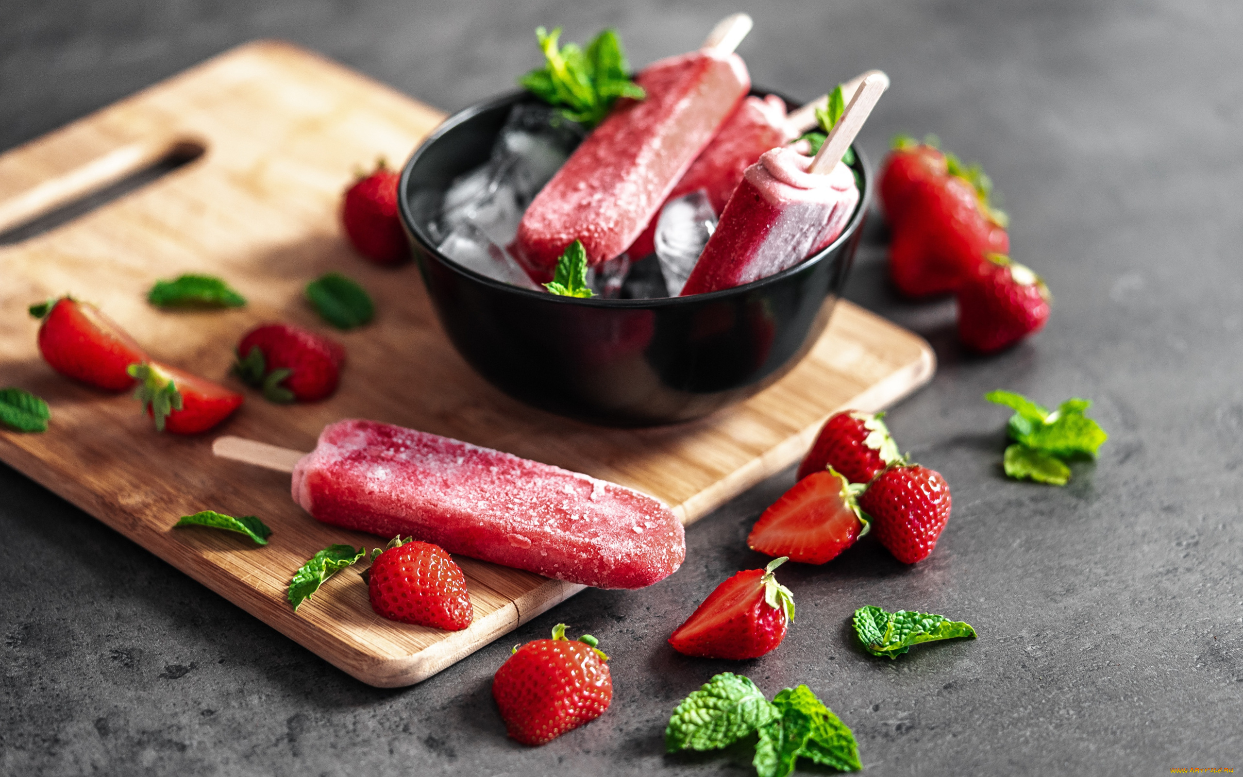 еда, мороженое, , десерты, мята, ягоды, клубника, клубничное, лед