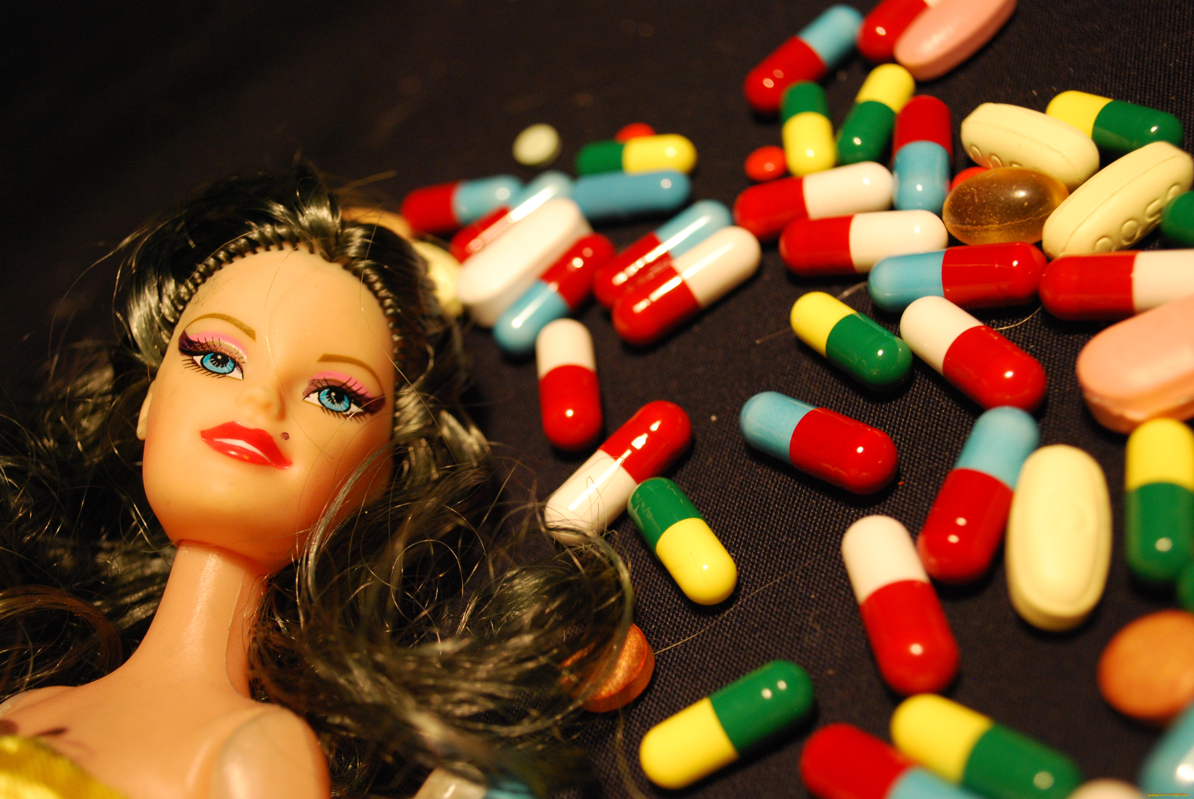 разное, игрушки, пилюли