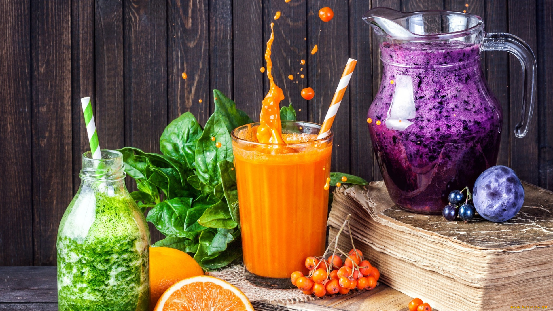 еда, напитки, , сок, зелень, брызги, стакан, доски, бутылка, апельсин, всплеск, сок, трубочка, напиток, кувшин, рябина, слива, смузи