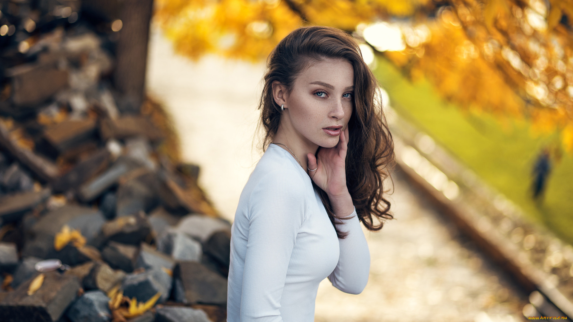 девушки, -unsort, , брюнетки, темноволосые, локоны, девушка, портрет, осень