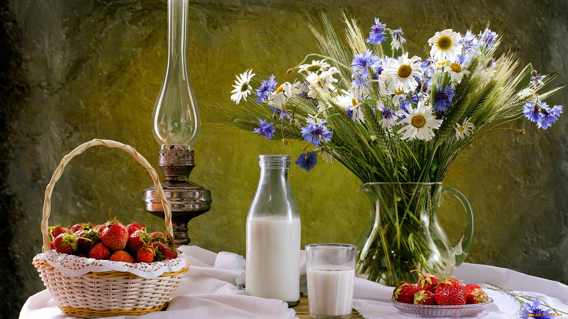 еда, натюрморт, молока, лампа, клубника, букет