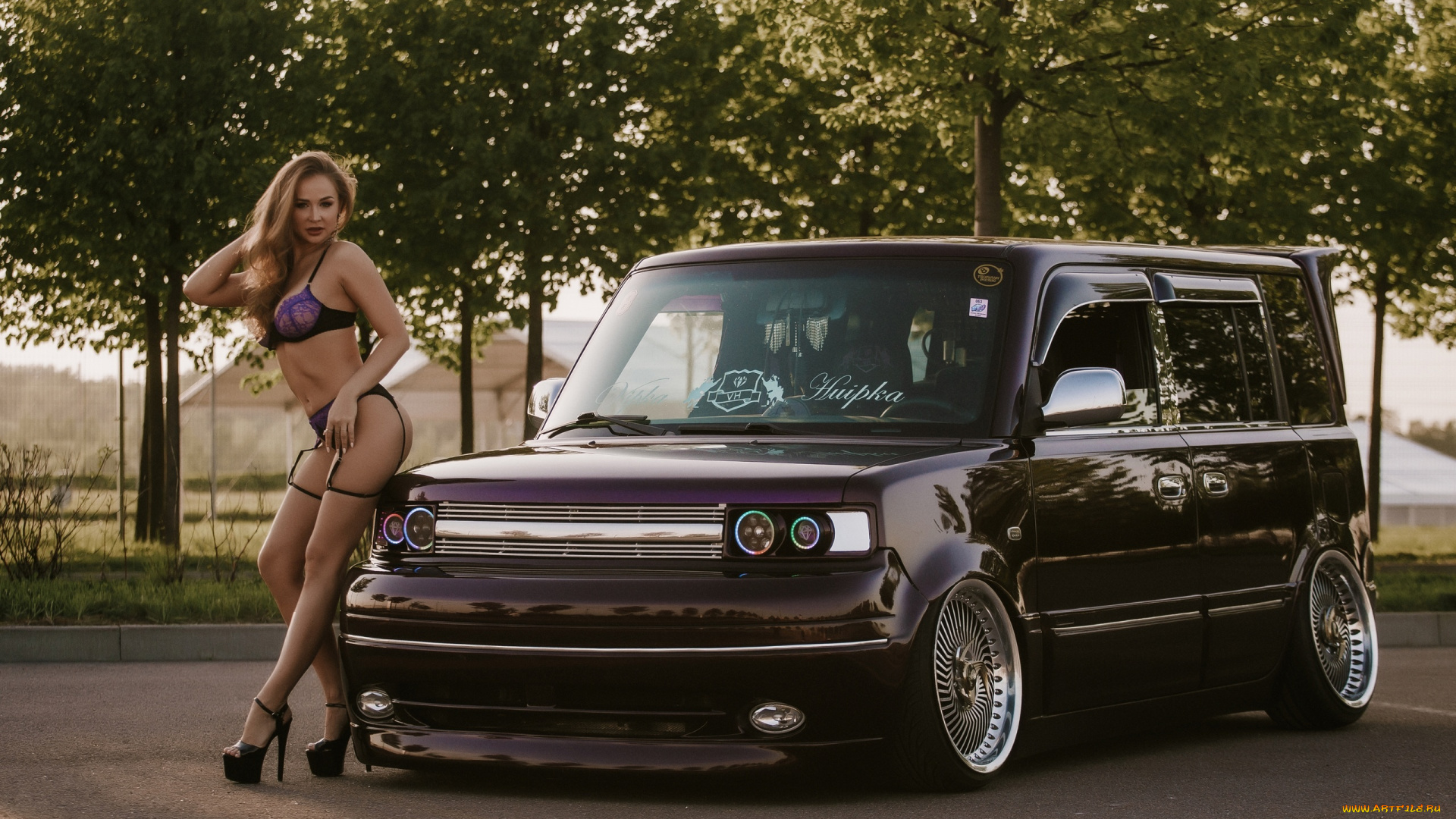 девушка, -, girl, автомобили, -авто, с, девушками, девушка, женщина, шатенка, темноволосая, сексуальная, модель, звезда, позирует, разная, обувь, верхняя, стильная, одежда, нижнее, эротическое, бельё, трусы, лифчик, колготки, чулки, аксессуары, макияж, и, множество, элементов, на, фотографии