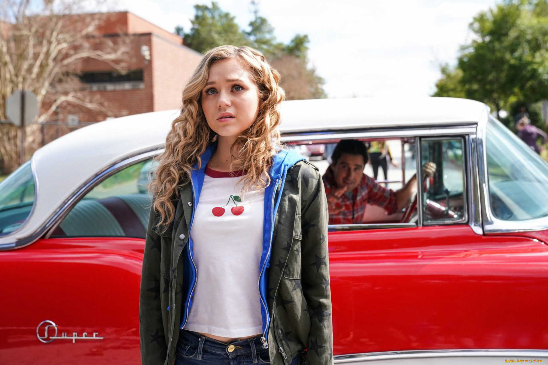 stargirl, , сериал, 2020, –, , кино, фильмы, stargirl, brec, bassinger, сериал, фантастика, фэнтези, боевик, драма, криминал, люк, уилсон