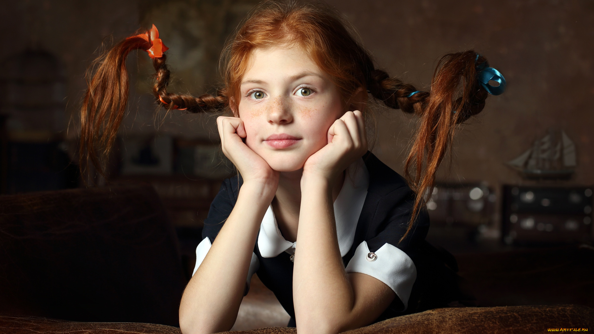 разное, дети, девочка, рыжая, косички, диван, пеппи