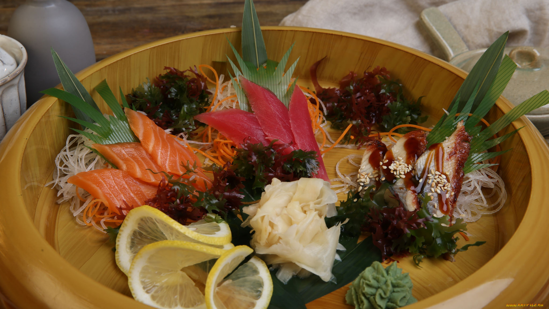 еда, рыба, , морепродукты, , суши, , роллы, имбирь, зелень, морковь, фунчоза