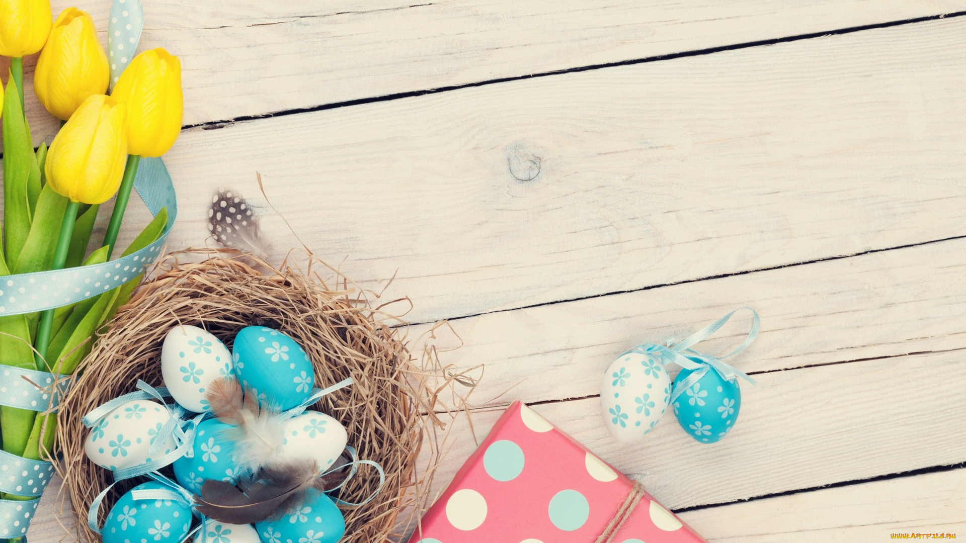 праздничные, пасха, гнездо, яйцо, тюльпаны, перья
