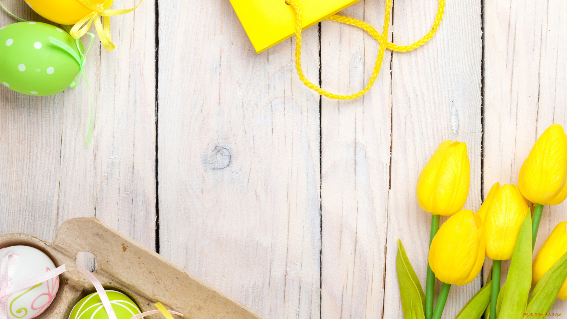 праздничные, пасха, pastel, tender, happy, decoration, eggs, easter, spring, tulips, wood, yellow, тюльпаны