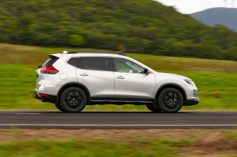 Картинка автомобили nissan datsun