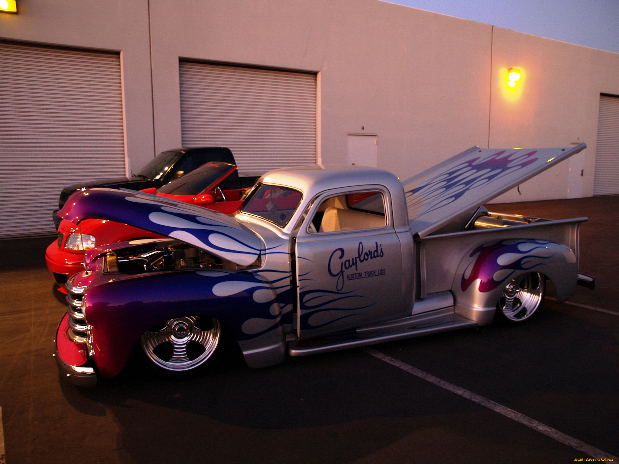 автомобили, разные, вместе